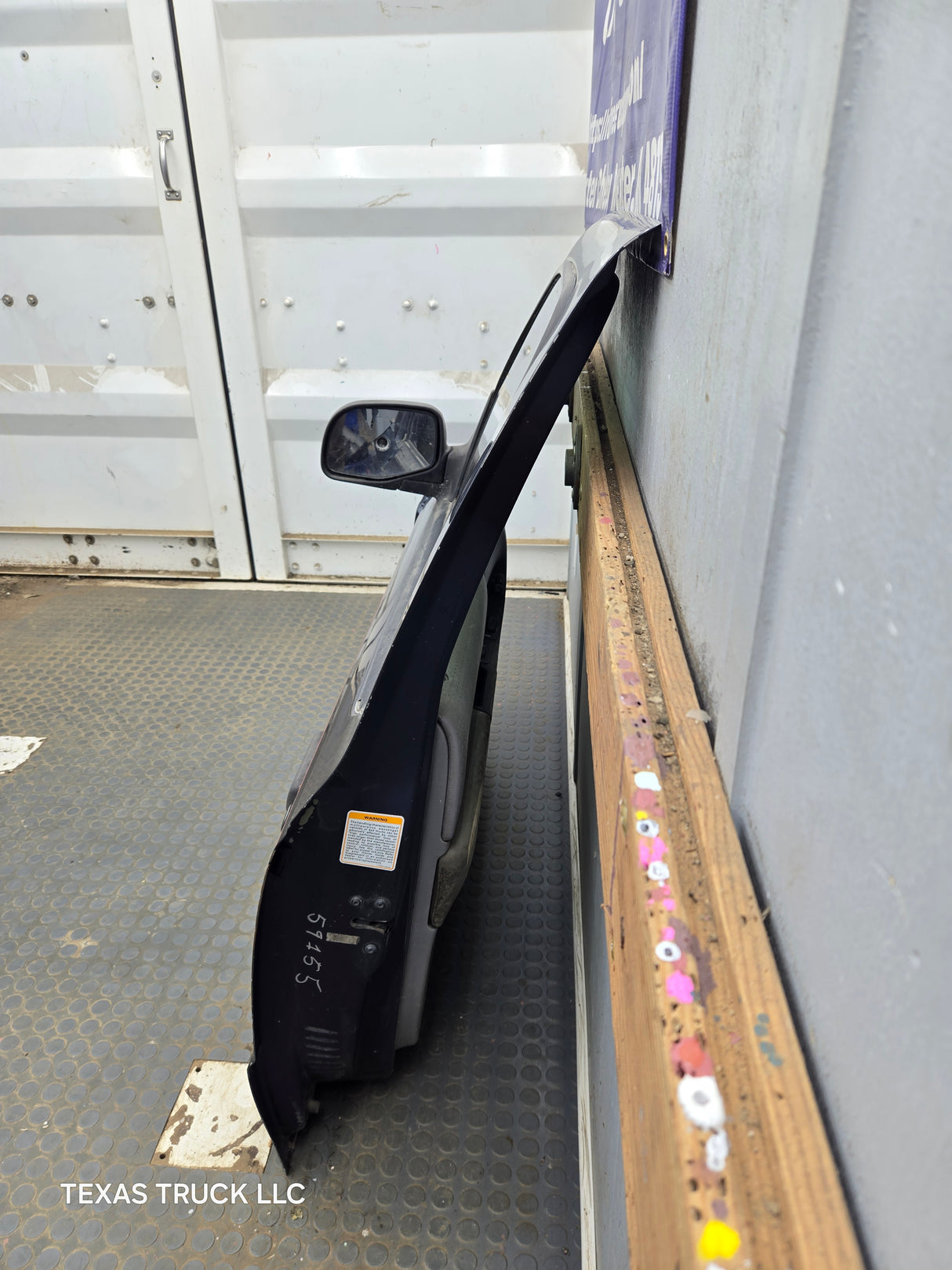 2003-2005 Ford Ranger Driver Side Front Left Hand Door