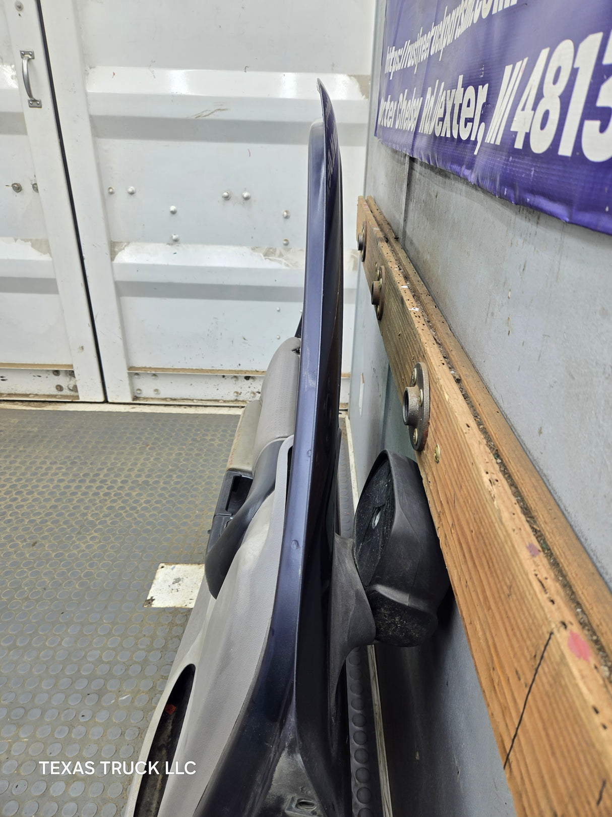 2003-2005 Ford Ranger Driver Side Front Left Hand Door