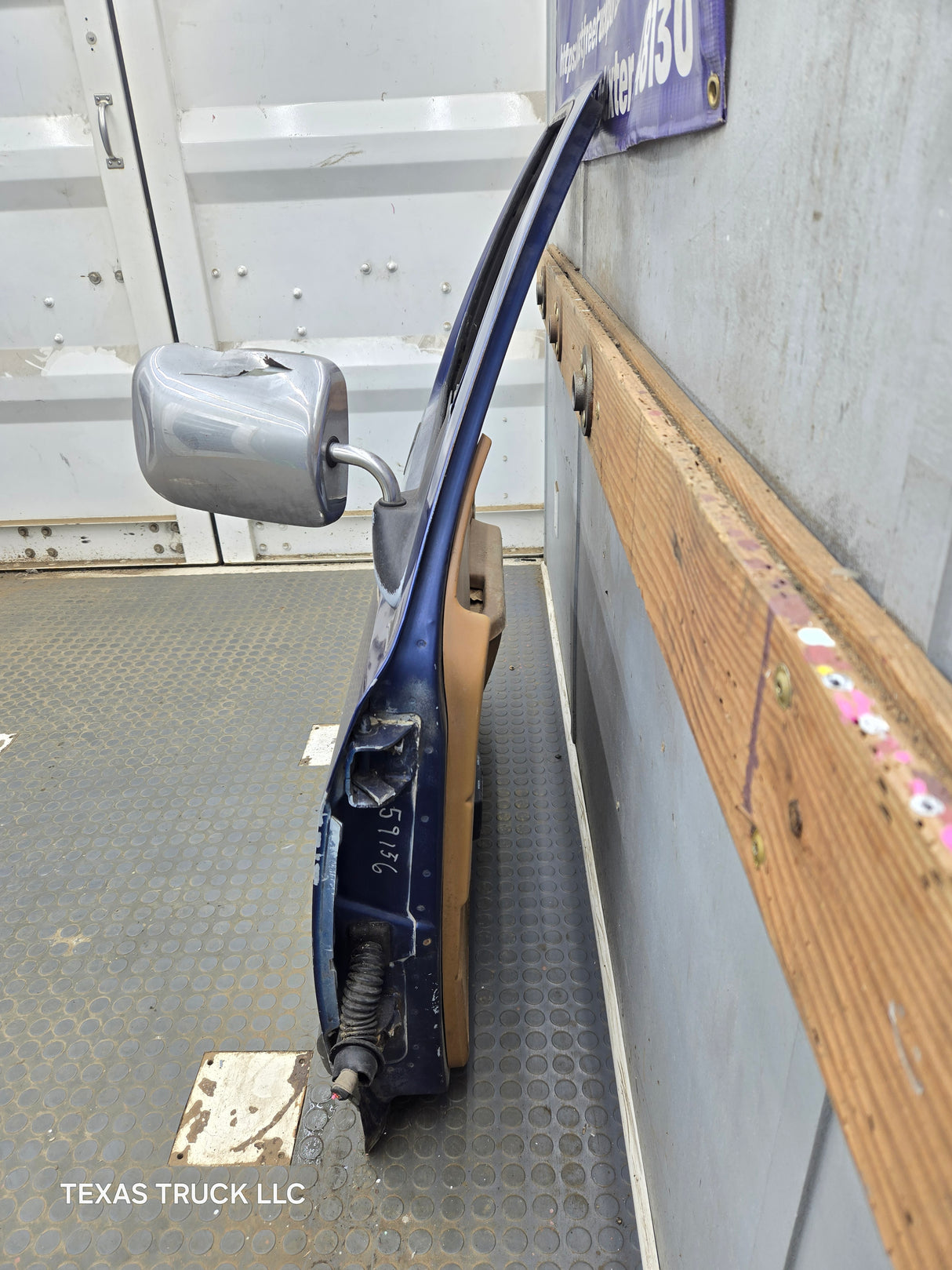 1992-1996 Dodge Dakota RH Passenger Side Front Door