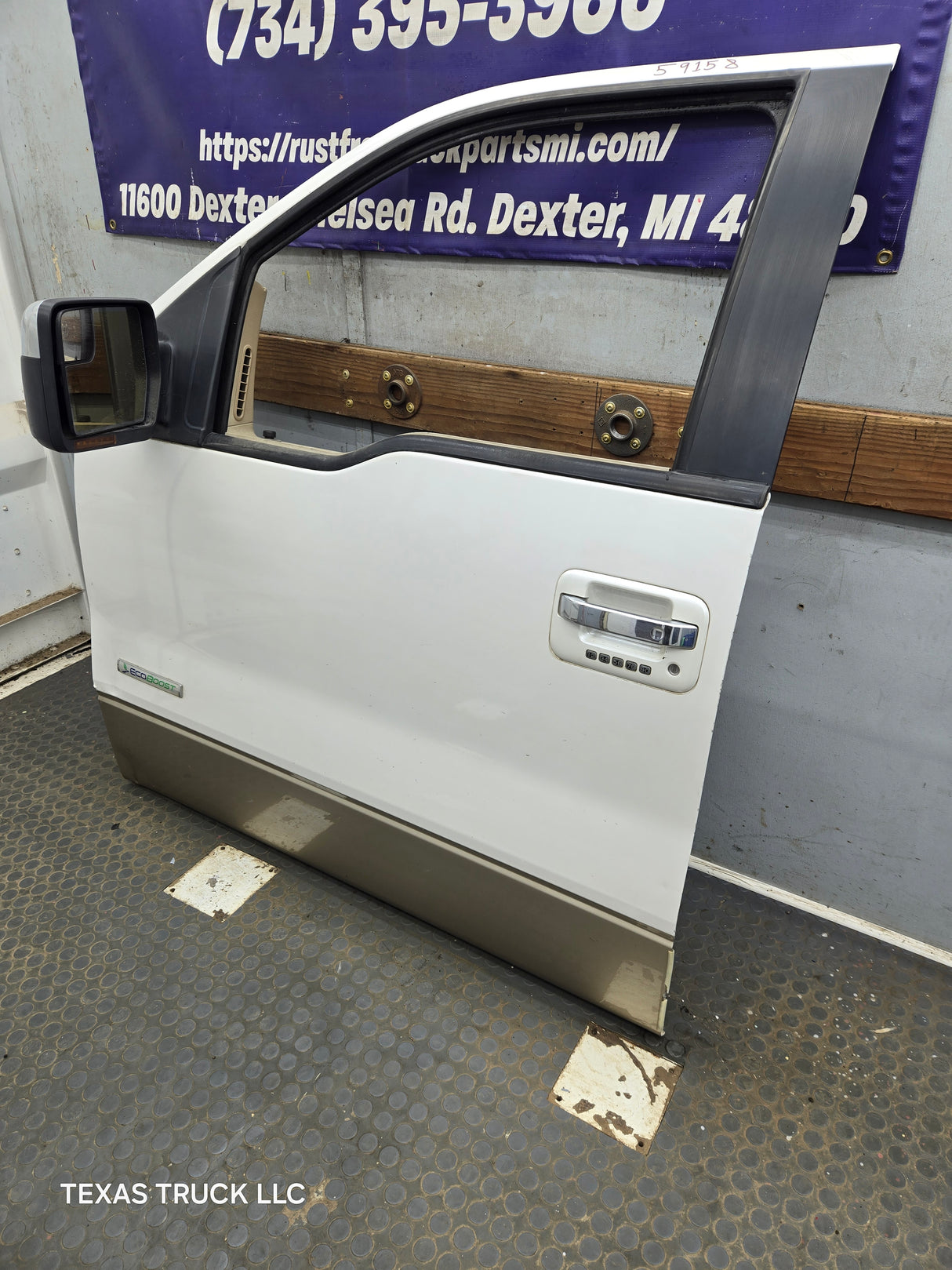 2009-2014 Ford F150 LH Driver Side Front Door