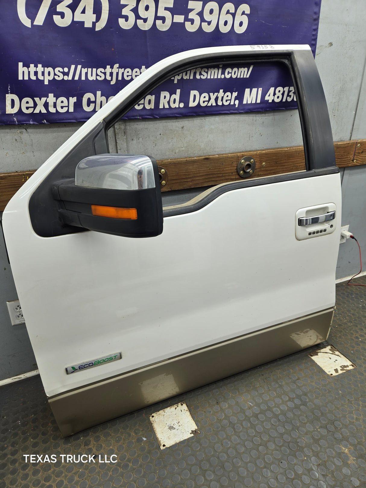 2009-2014 Ford F150 LH Driver Side Front Door