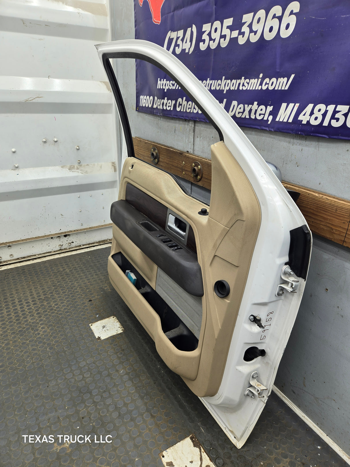 2009-2014 Ford F150 LH Driver Side Front Door