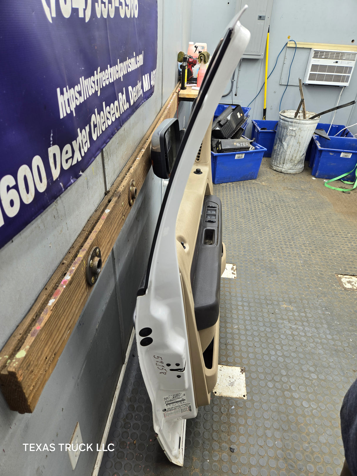 2009-2014 Ford F150 LH Driver Side Front Door