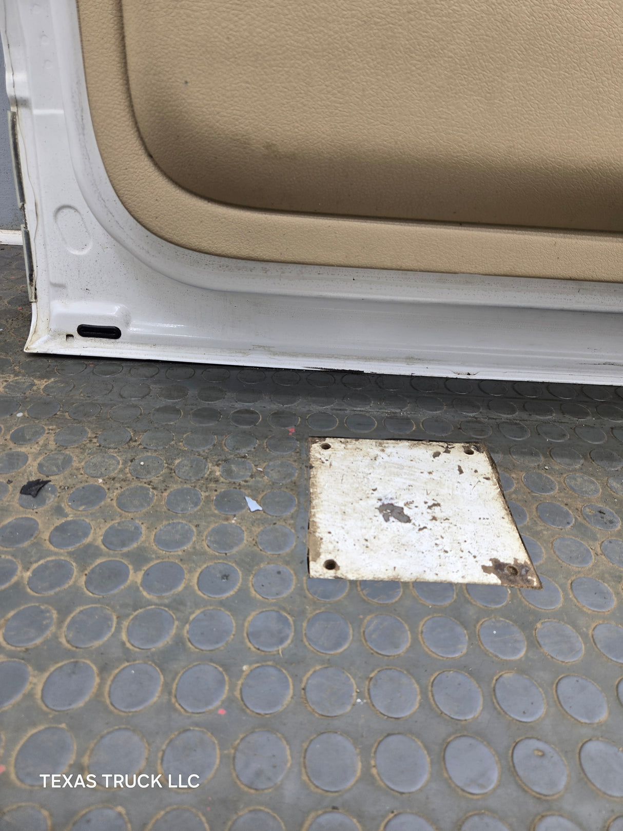 2009-2014 Ford F150 LH Driver Side Front Door
