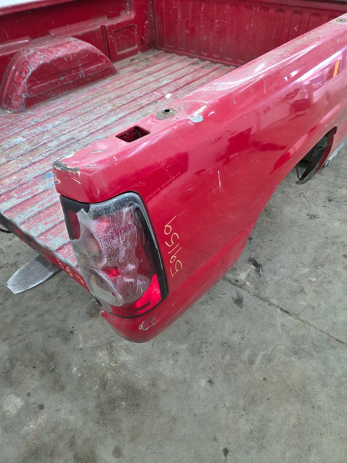 1999-2007 Chevrolet Silverado / GMC Sierra 1500 2500HD 3500HD 6' 6" Short Truck Bed