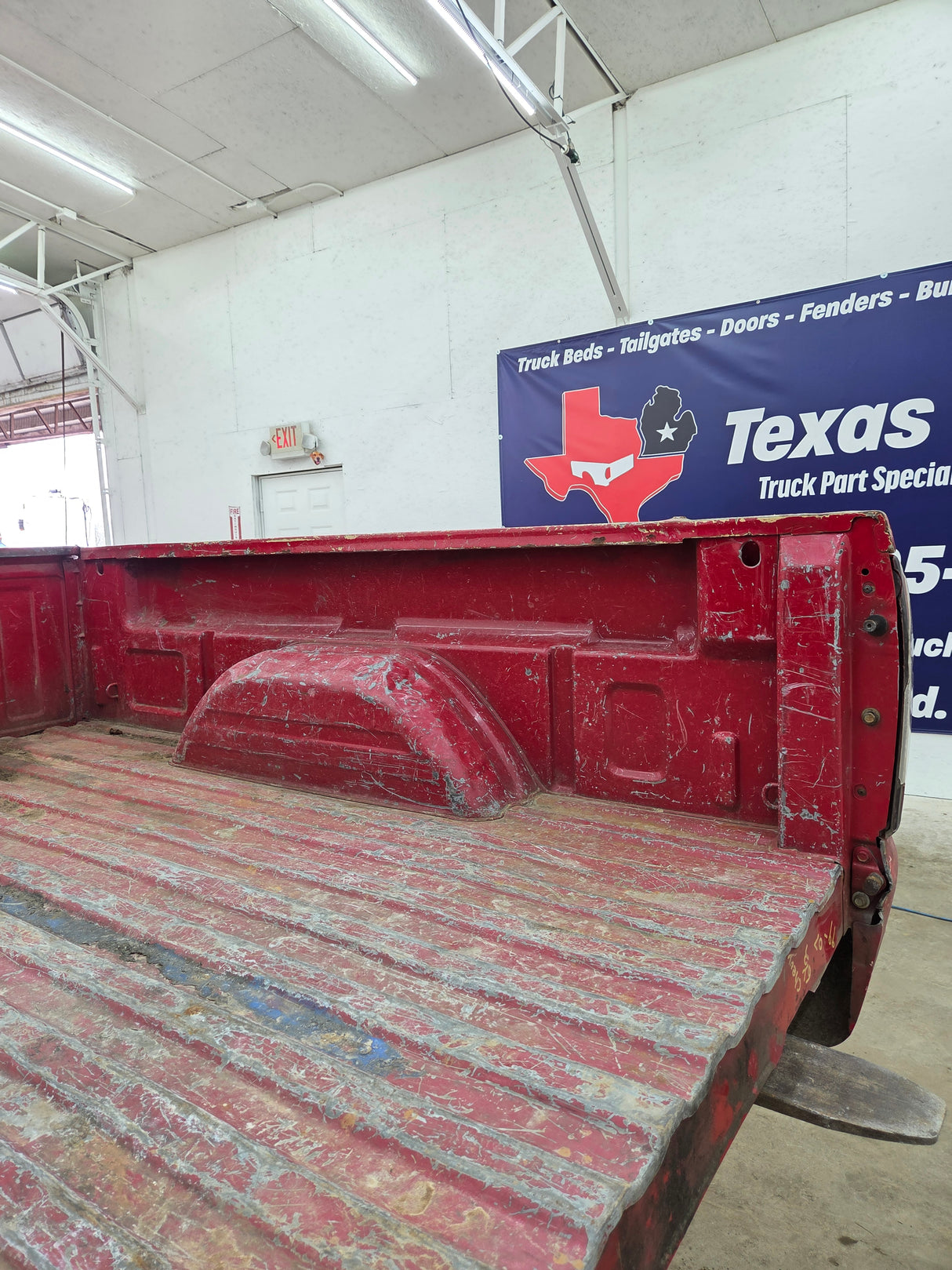 1999-2007 Chevrolet Silverado / GMC Sierra 1500 2500HD 3500HD 6' 6" Short Truck Bed