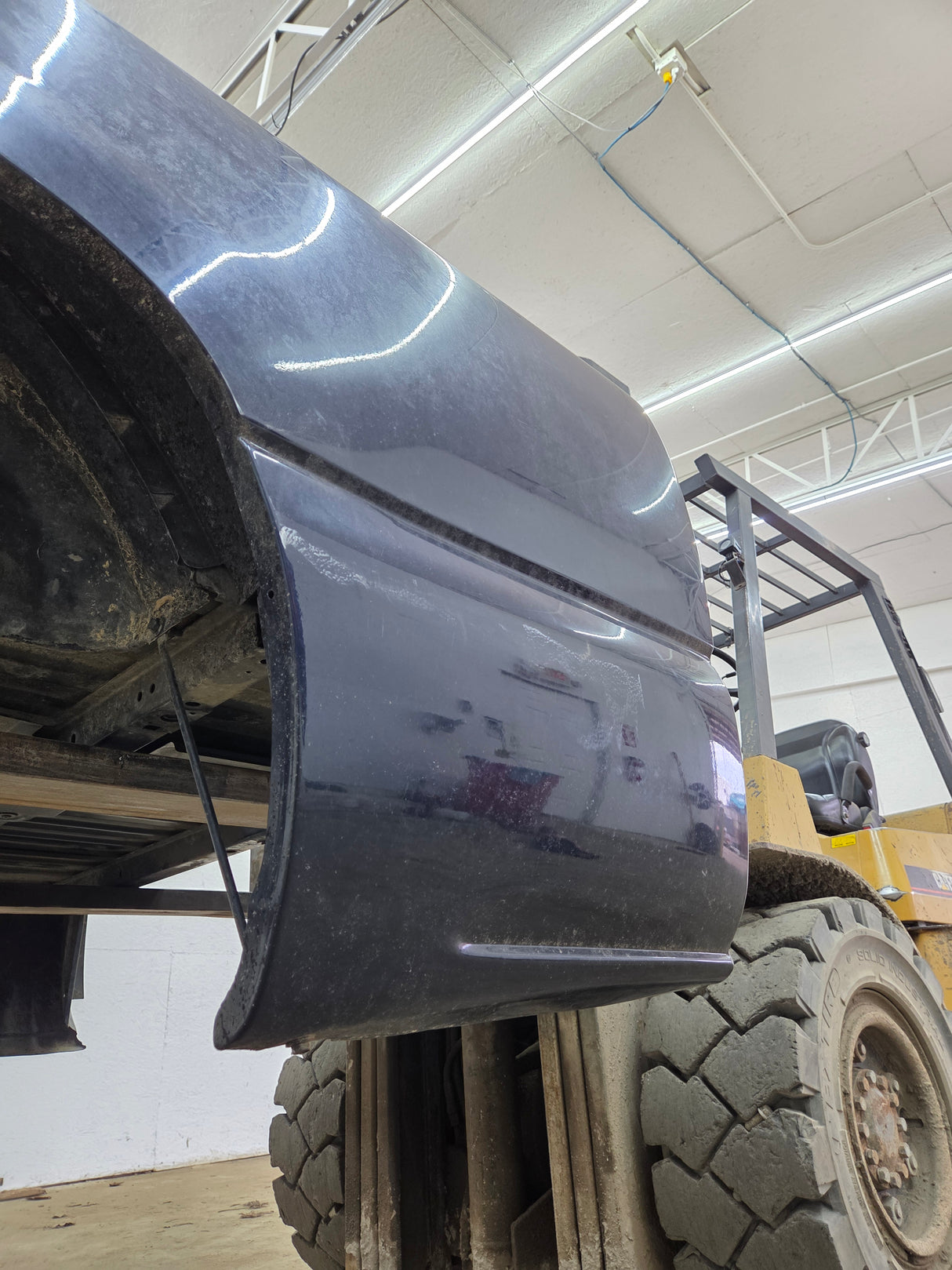 1999-2007 Chevrolet Silverado / GMC Sierra 1500 2500HD 3500HD 6' 6" Short Truck Bed