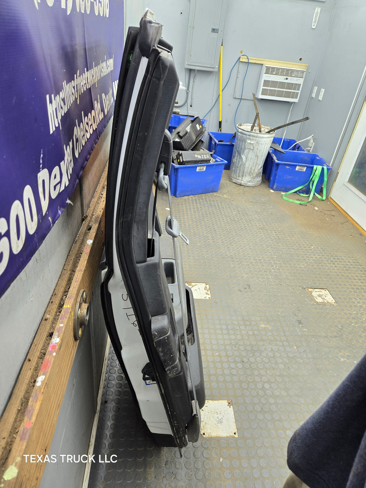 2009-2014 Ford F150 Rear Passenger Side RH Extended Cab Door