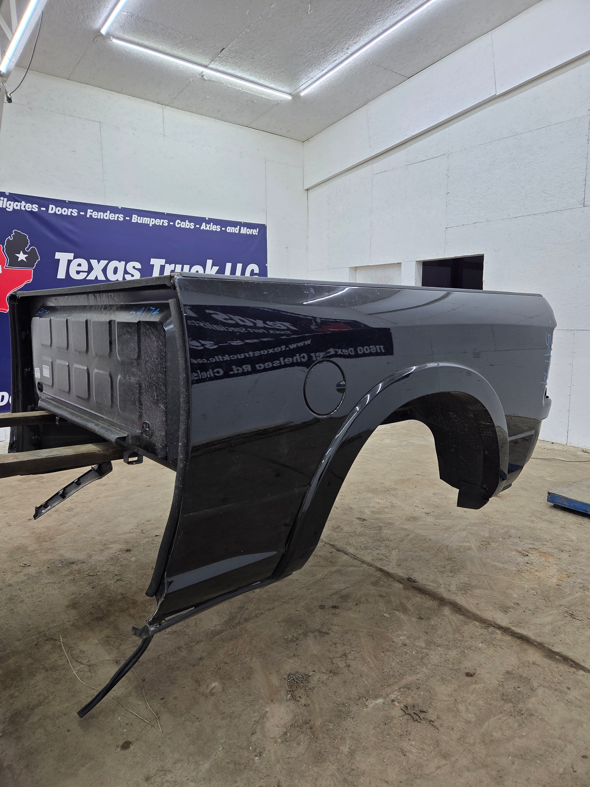 2019-2025 Dodge Ram 2500 3500 5th Gen 6' 4" Short Truck Bed