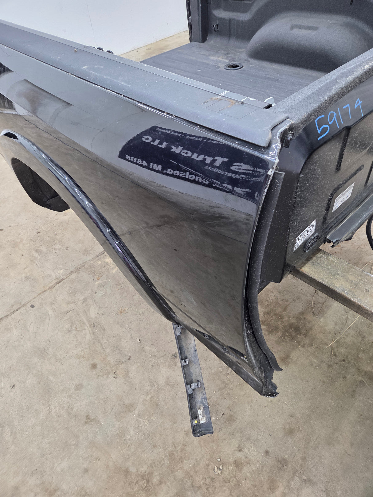 2019-2025 Dodge Ram 2500 3500 5th Gen 6' 4" Short Truck Bed