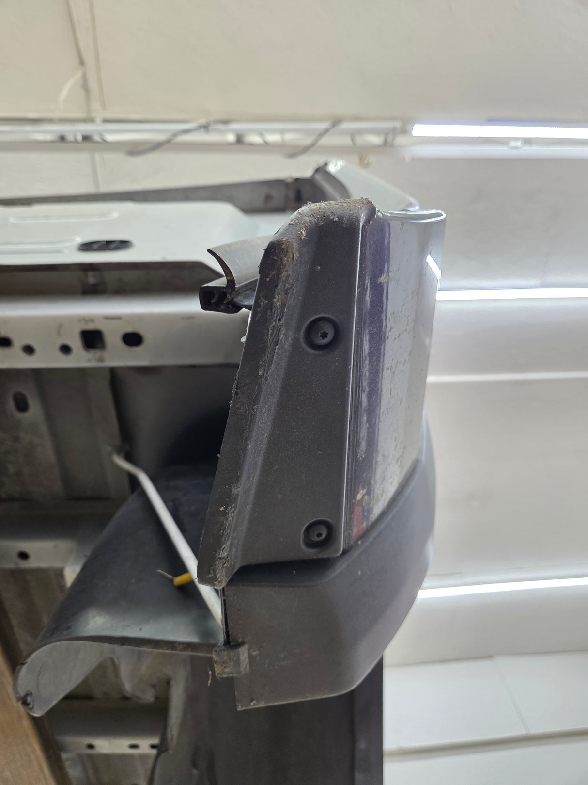 2009-2018 Dodge Ram 1500 4th gen 5' 7" Short Truck Bed