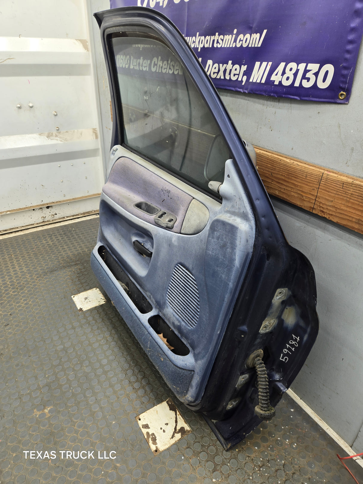 1994-2002 Dodge Ram 2nd Gen LH Driver Side Front Door Regular Cab / 2 Door Ext Cab 1500 2500 3500 ROUND CORNER