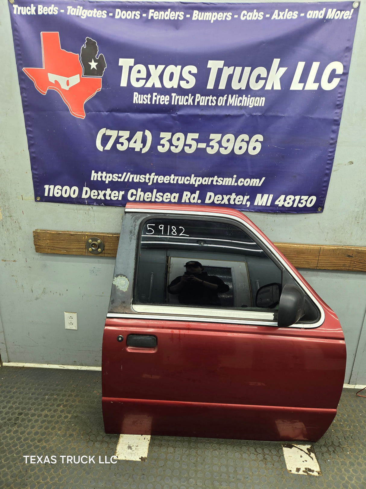 2003-2005 Ford Ranger Passenger Side Front Right Hand Door