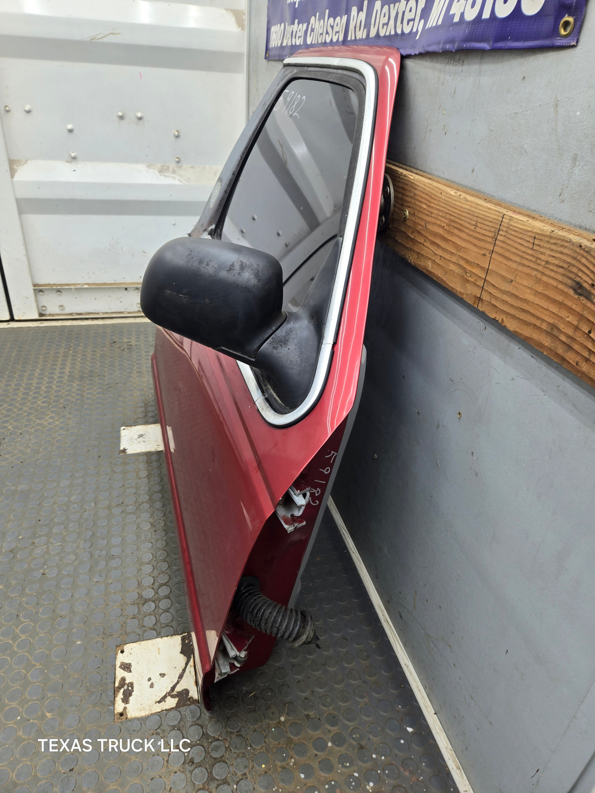 2003-2005 Ford Ranger Passenger Side Front Right Hand Door