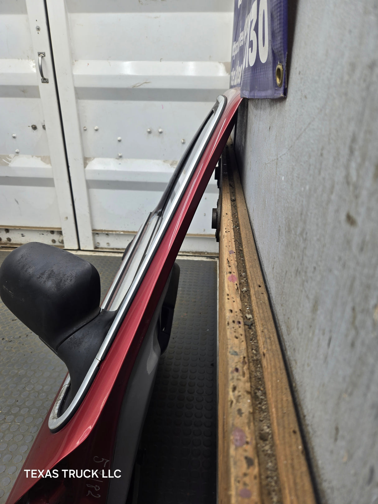 2003-2005 Ford Ranger Passenger Side Front Right Hand Door