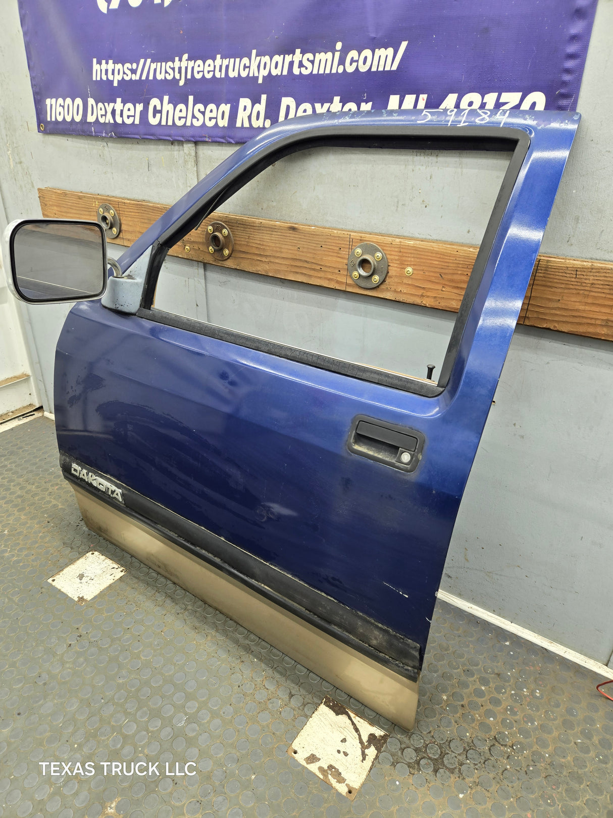 1992-1996 Dodge Dakota LH Driver Side Front Door
