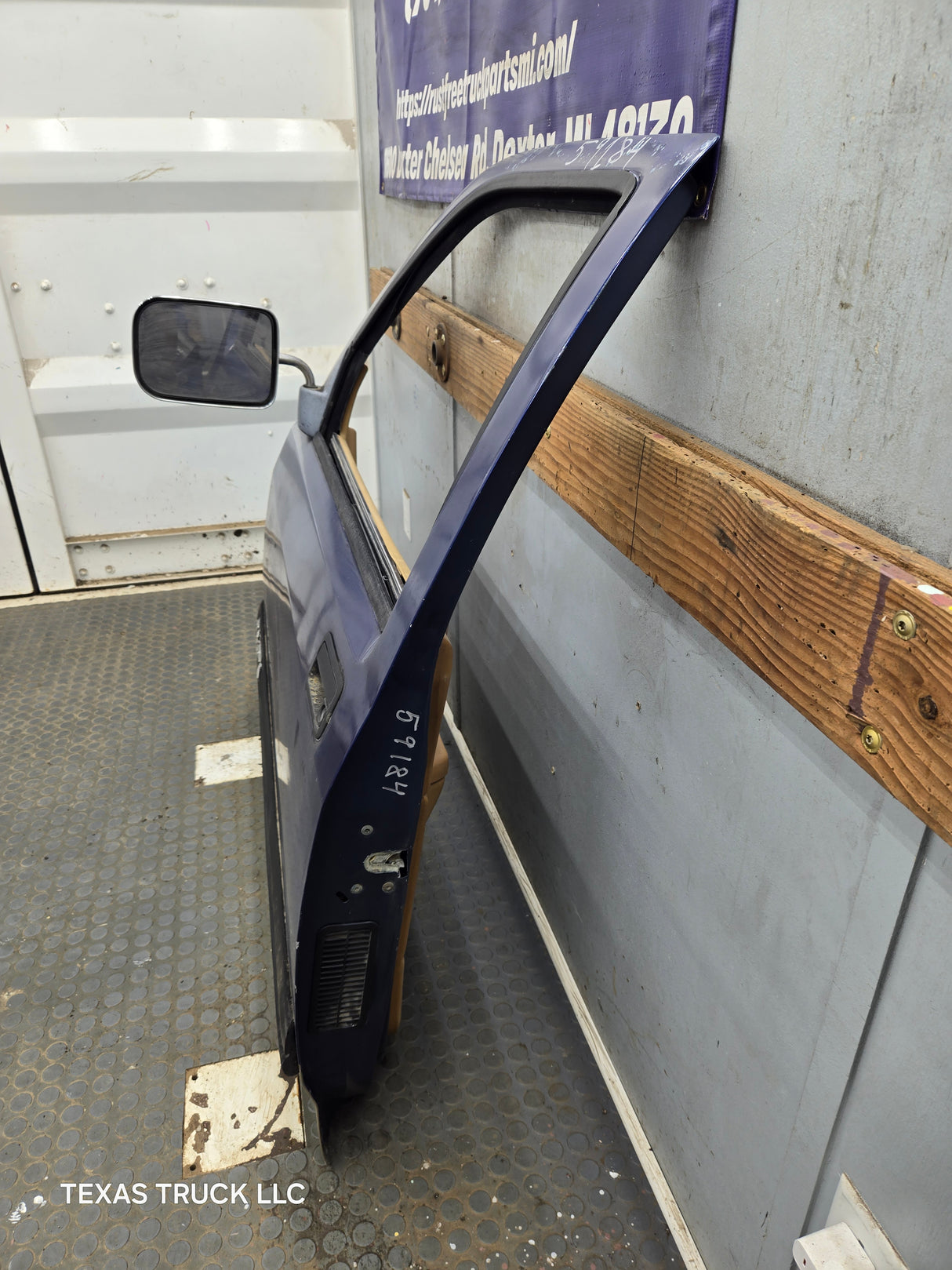 1992-1996 Dodge Dakota LH Driver Side Front Door