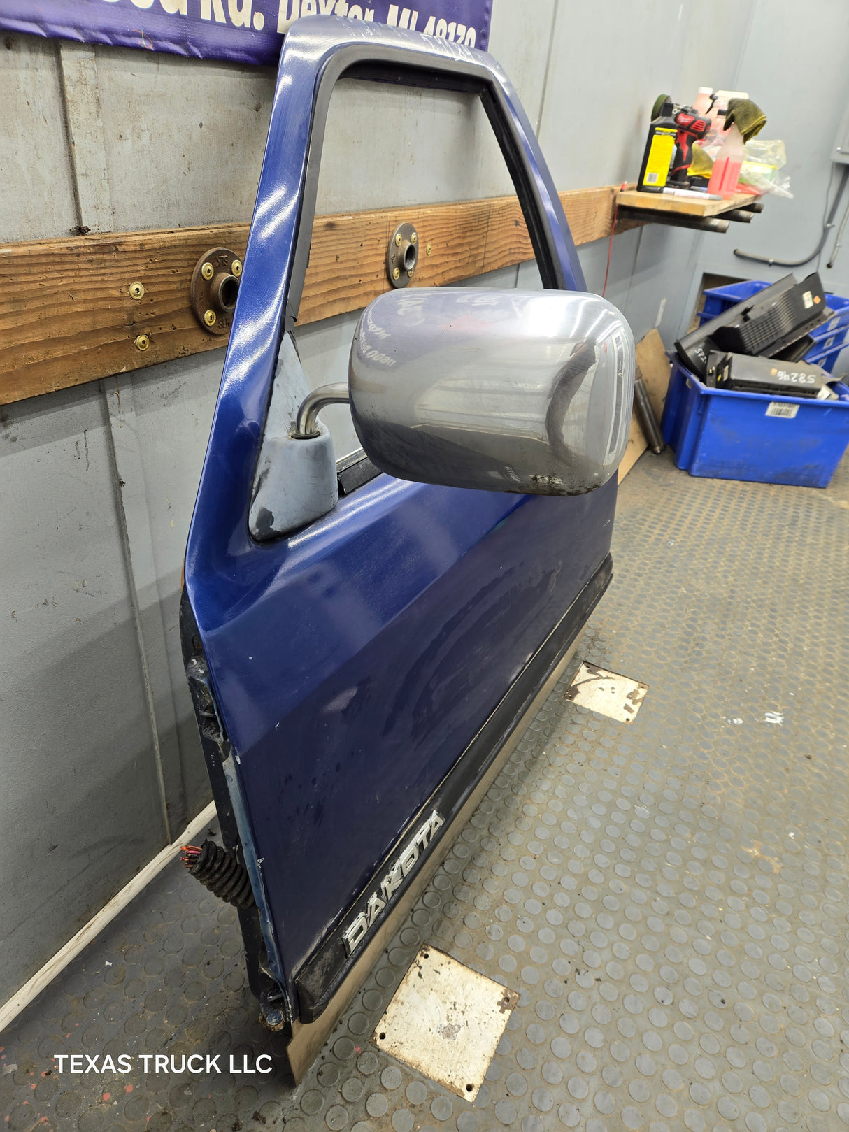 1992-1996 Dodge Dakota LH Driver Side Front Door