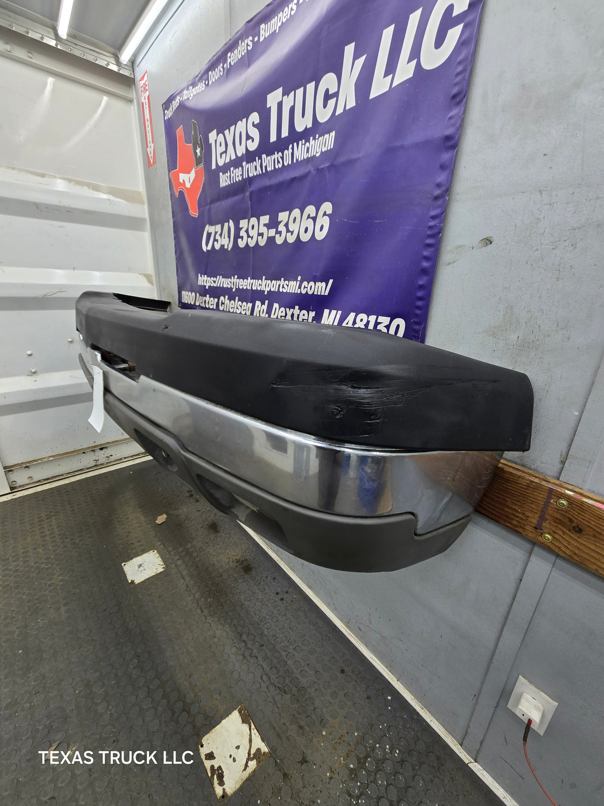 2003-2007 Chevrolet Silverado 2500HD 3500HD 'Cateye' Front Bumper