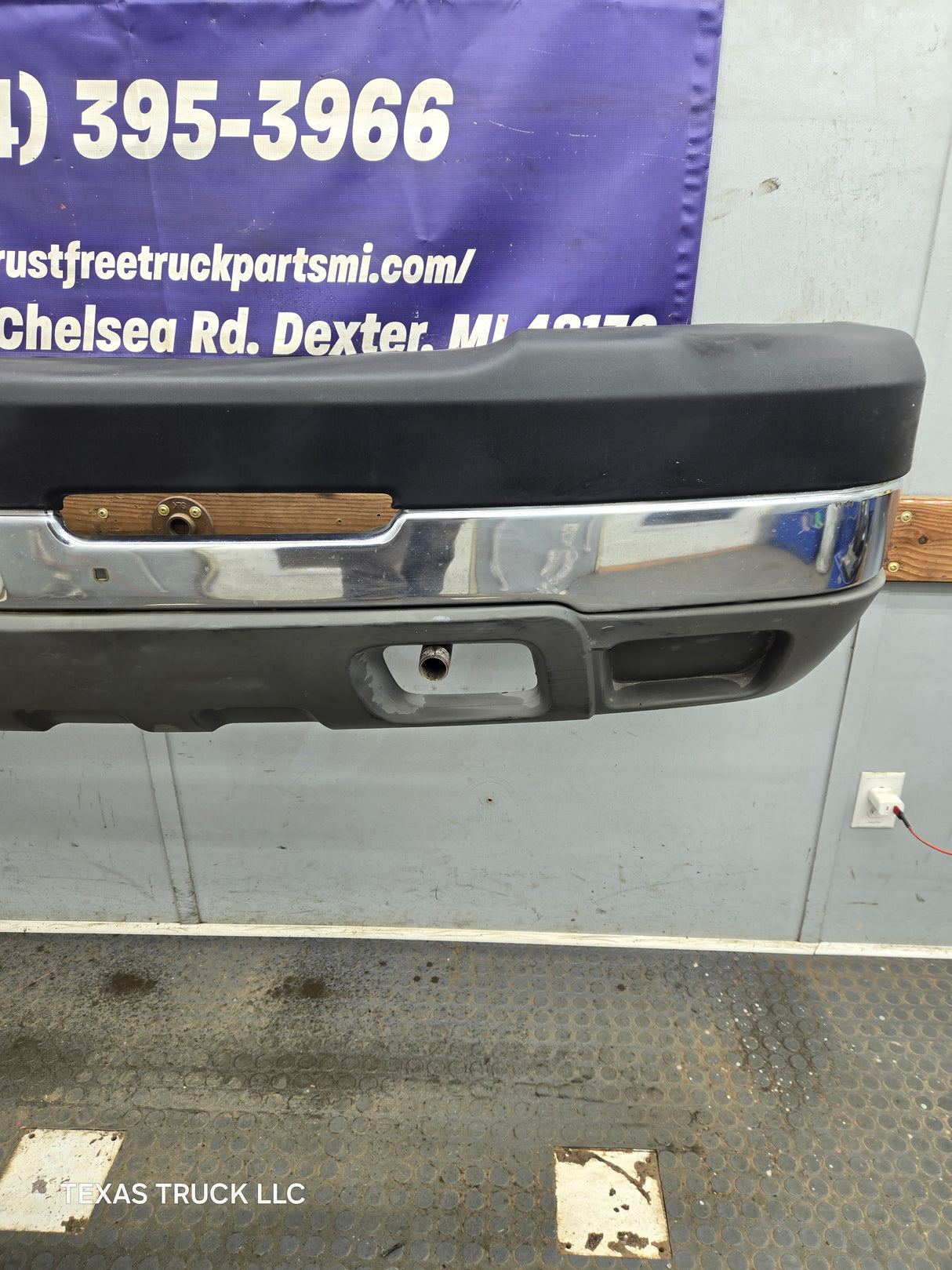 2003-2007 Chevrolet Silverado 2500HD 3500HD 'Cateye' Front Bumper