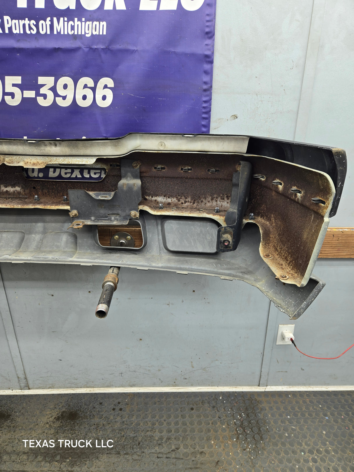 2003-2007 Chevrolet Silverado 2500HD 3500HD 'Cateye' Front Bumper