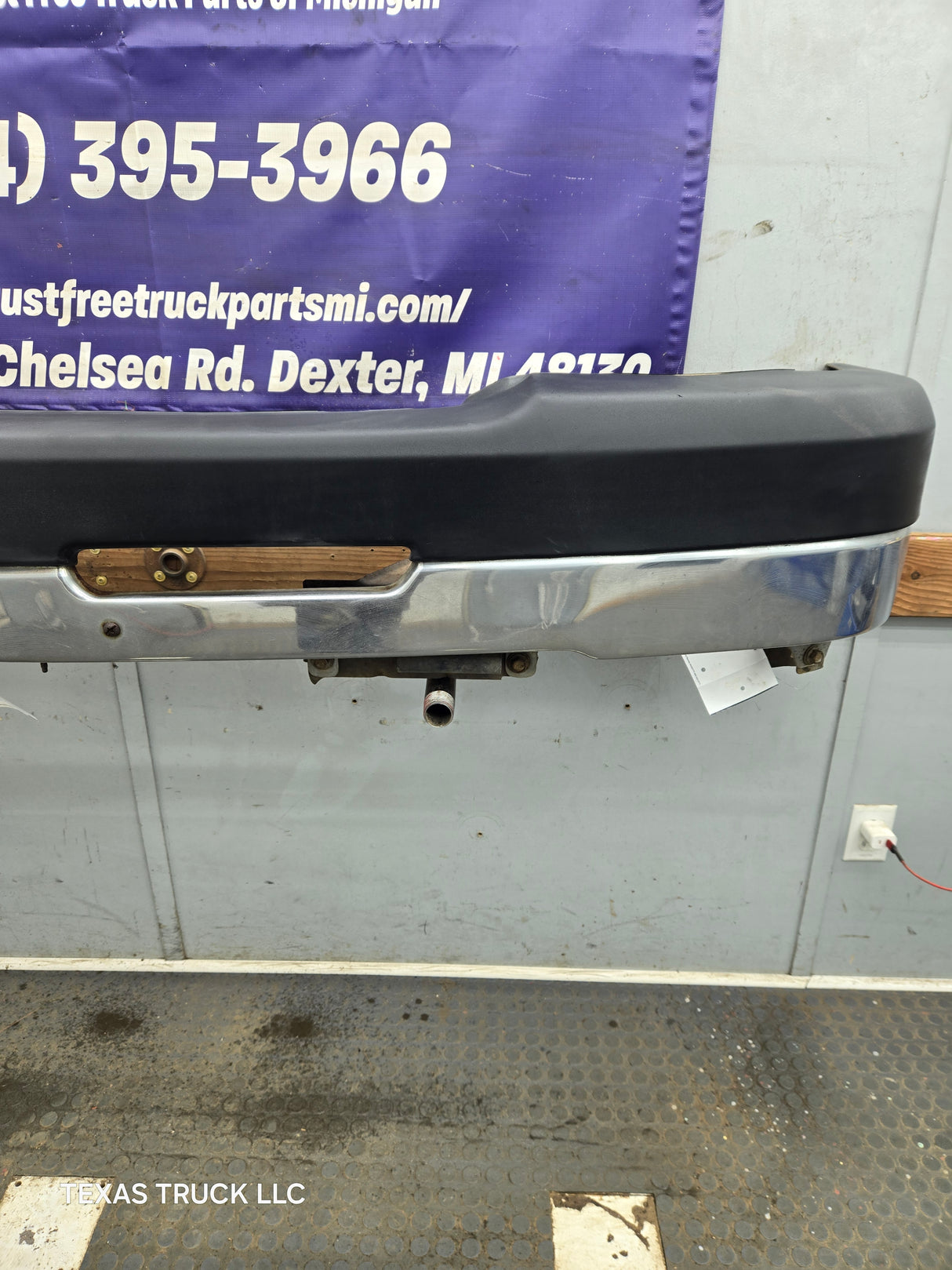 2003-2007 Chevrolet Silverado 2500HD 3500HD 'Cateye' Front Bumper