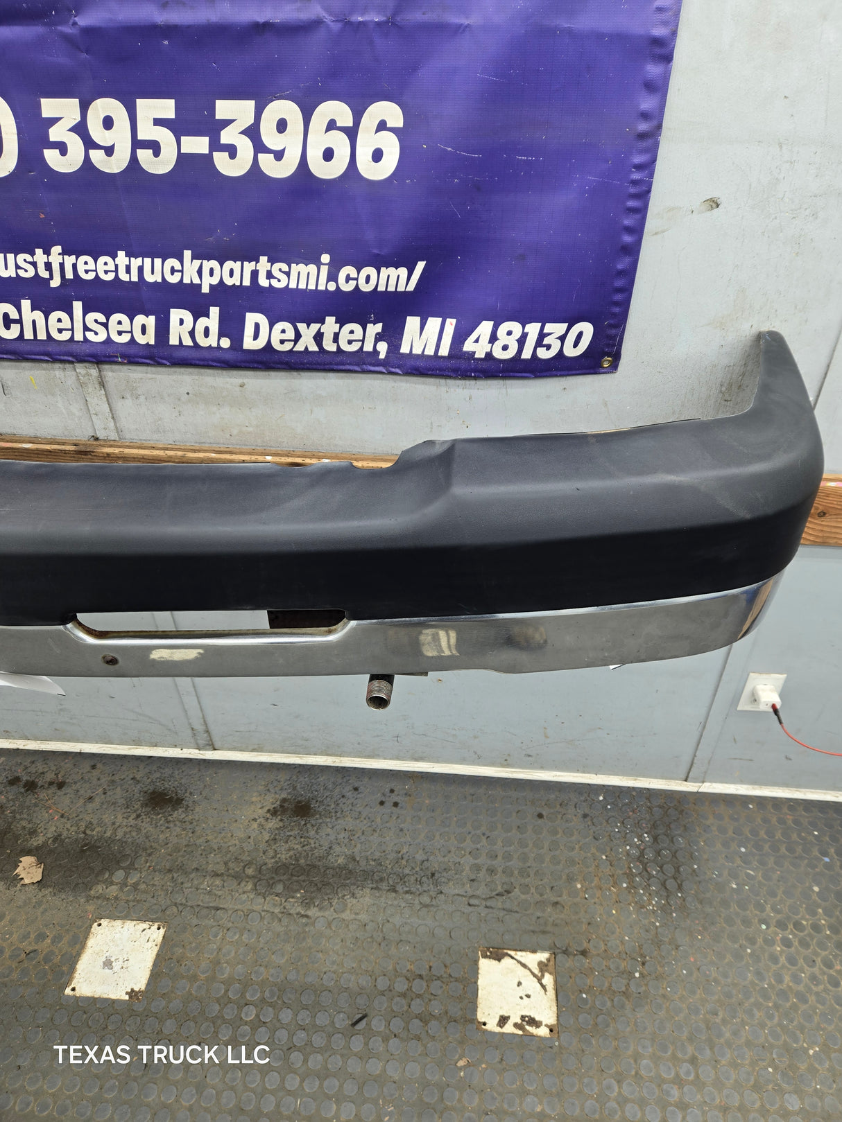2003-2007 Chevrolet Silverado 2500HD 3500HD 'Cateye' Front Bumper