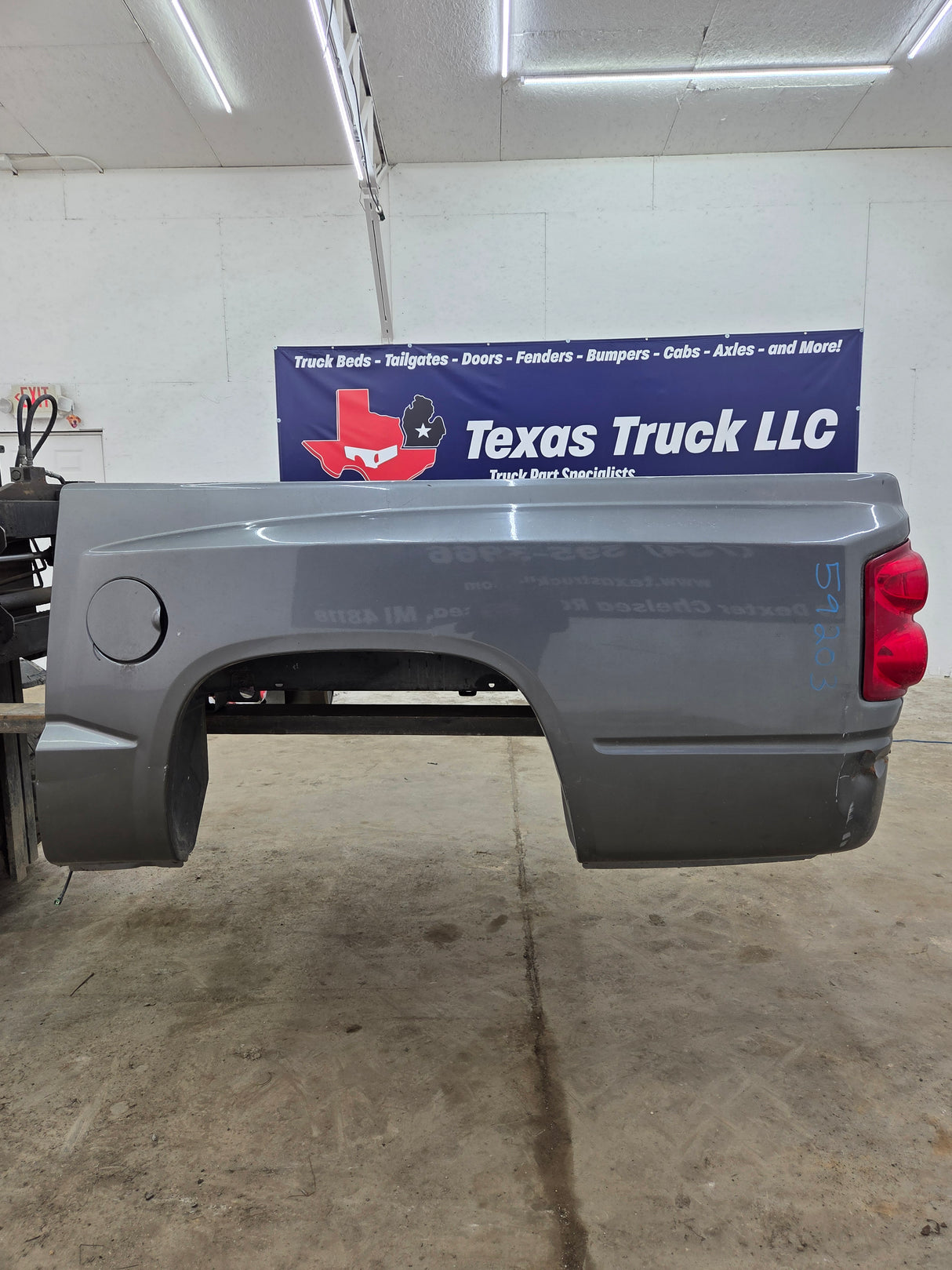 2005-2011 Dodge Dakota 3rd Gen 5' 4" Short Truck Bed