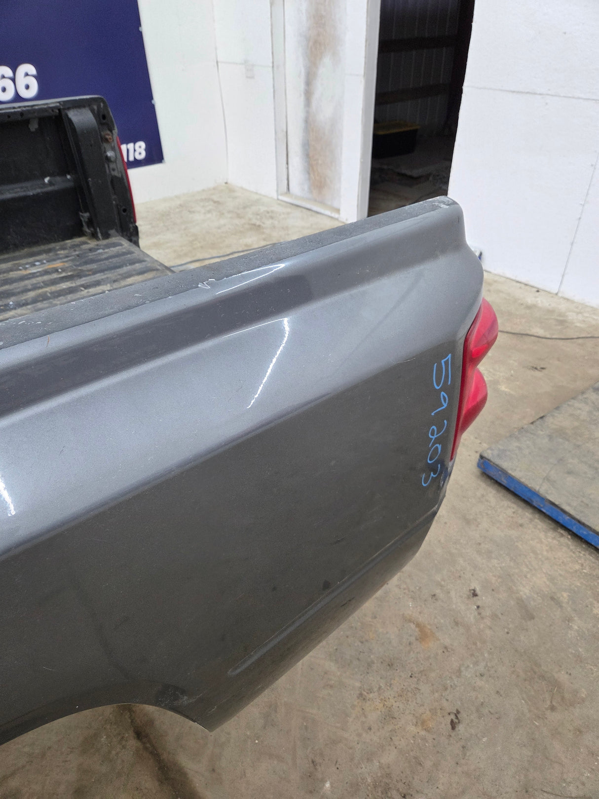 2005-2011 Dodge Dakota 3rd Gen 5' 4" Short Truck Bed