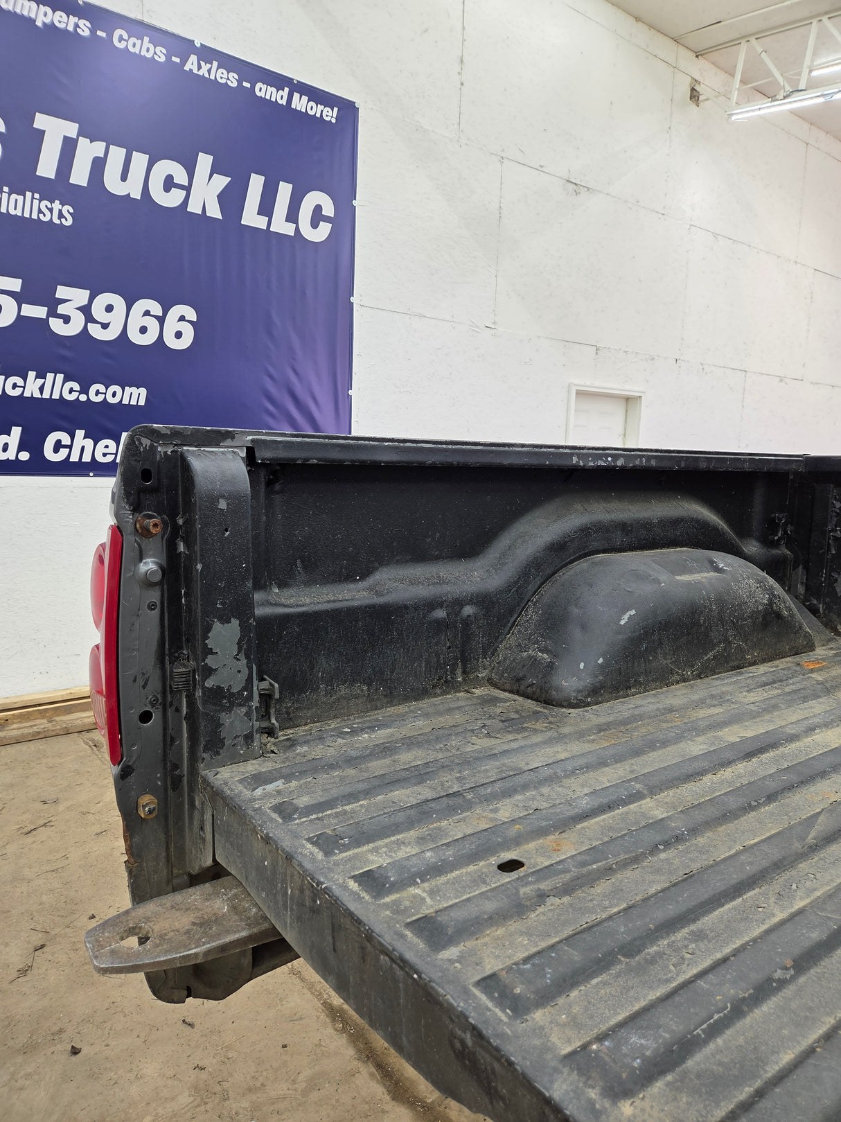 2005-2011 Dodge Dakota 3rd Gen 5' 4" Short Truck Bed