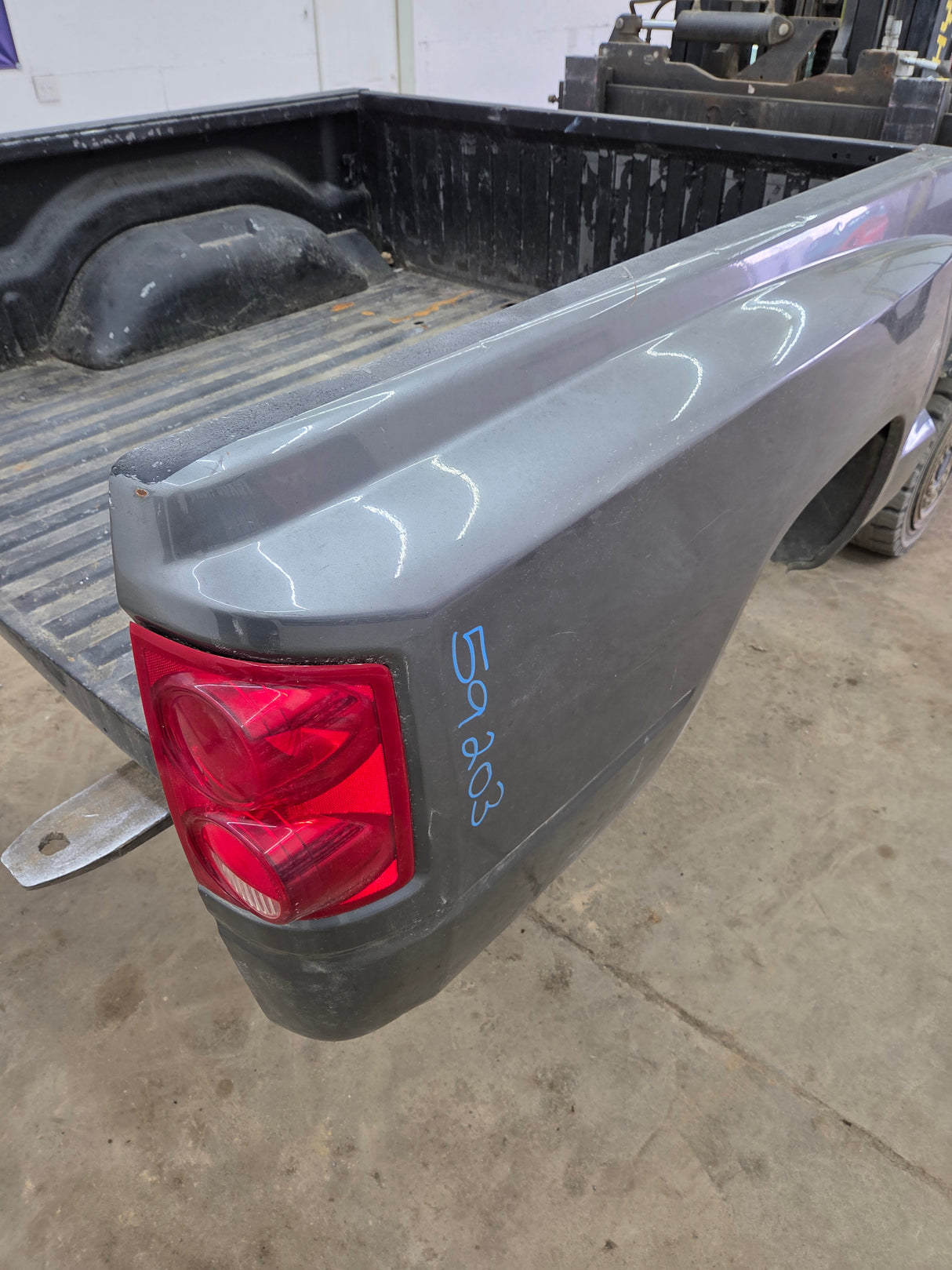 2005-2011 Dodge Dakota 3rd Gen 5' 4" Short Truck Bed