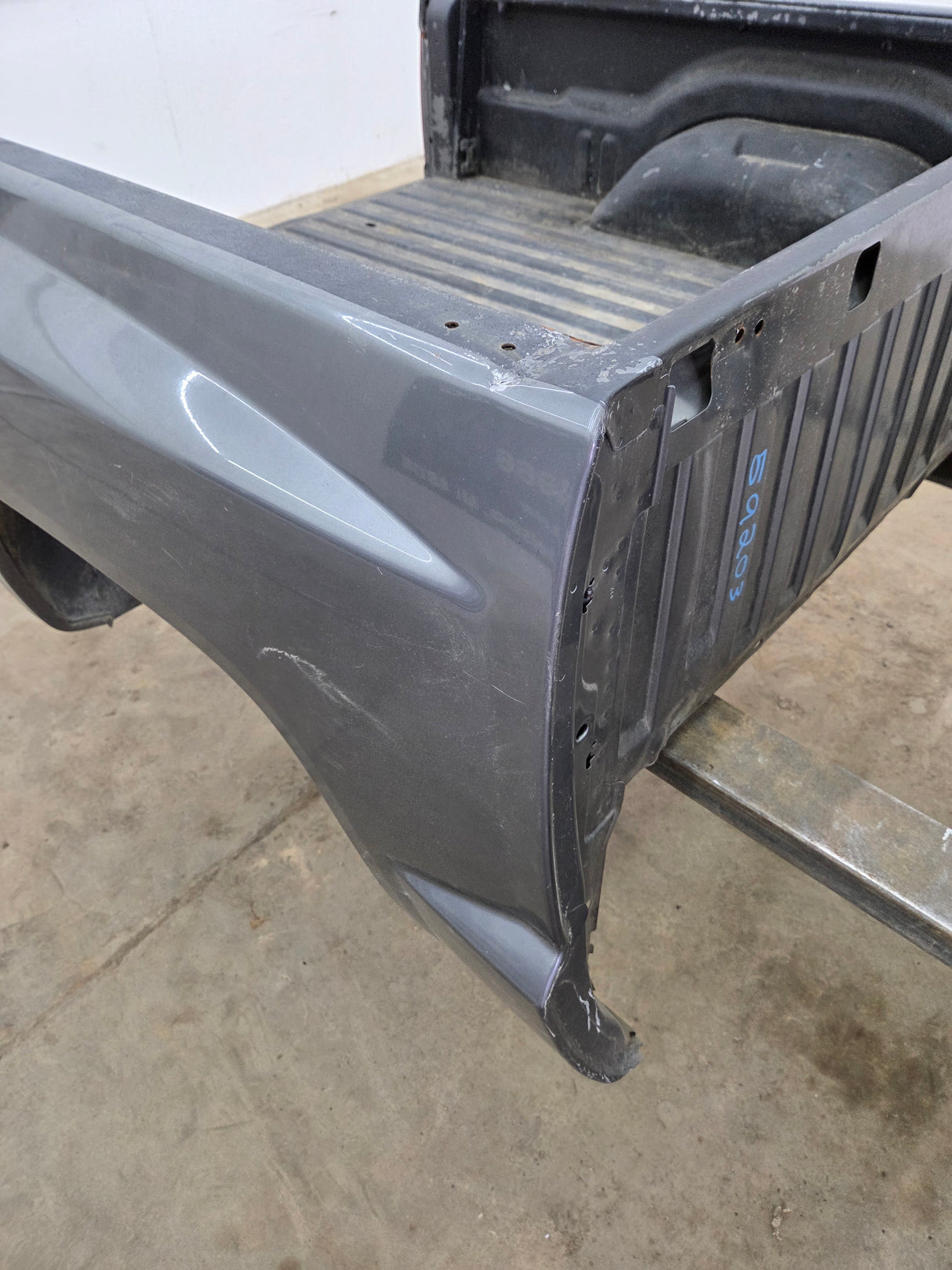 2005-2011 Dodge Dakota 3rd Gen 5' 4" Short Truck Bed
