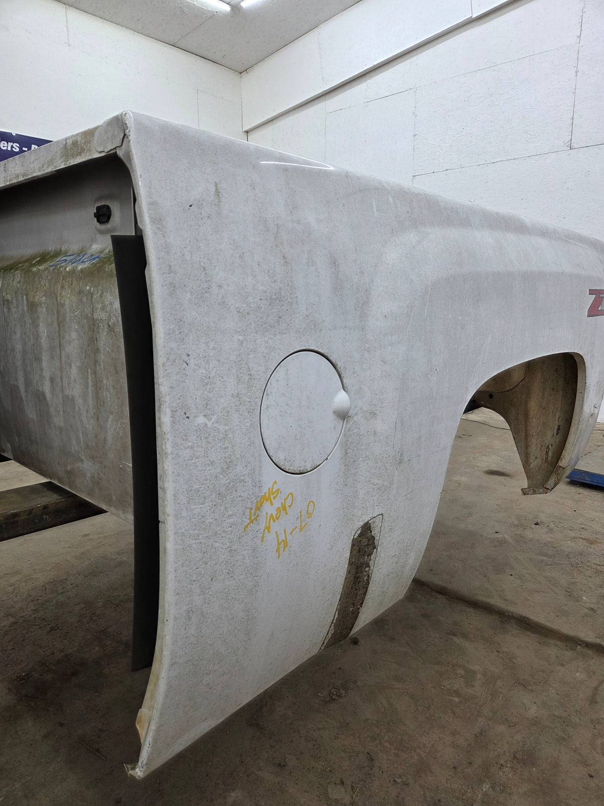2007-2013 Chevrolet Silverado 1500 2500 3500 HD 6' 6" Short Truck