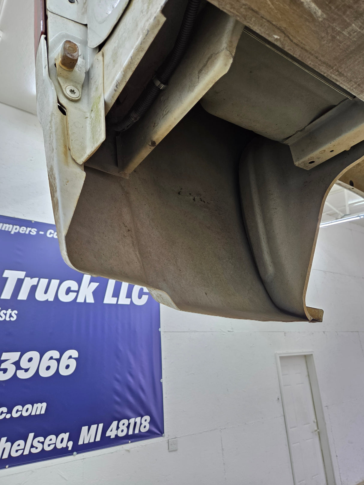 2007-2013 Chevrolet Silverado 1500 2500 3500 HD 6' 6" Short Truck