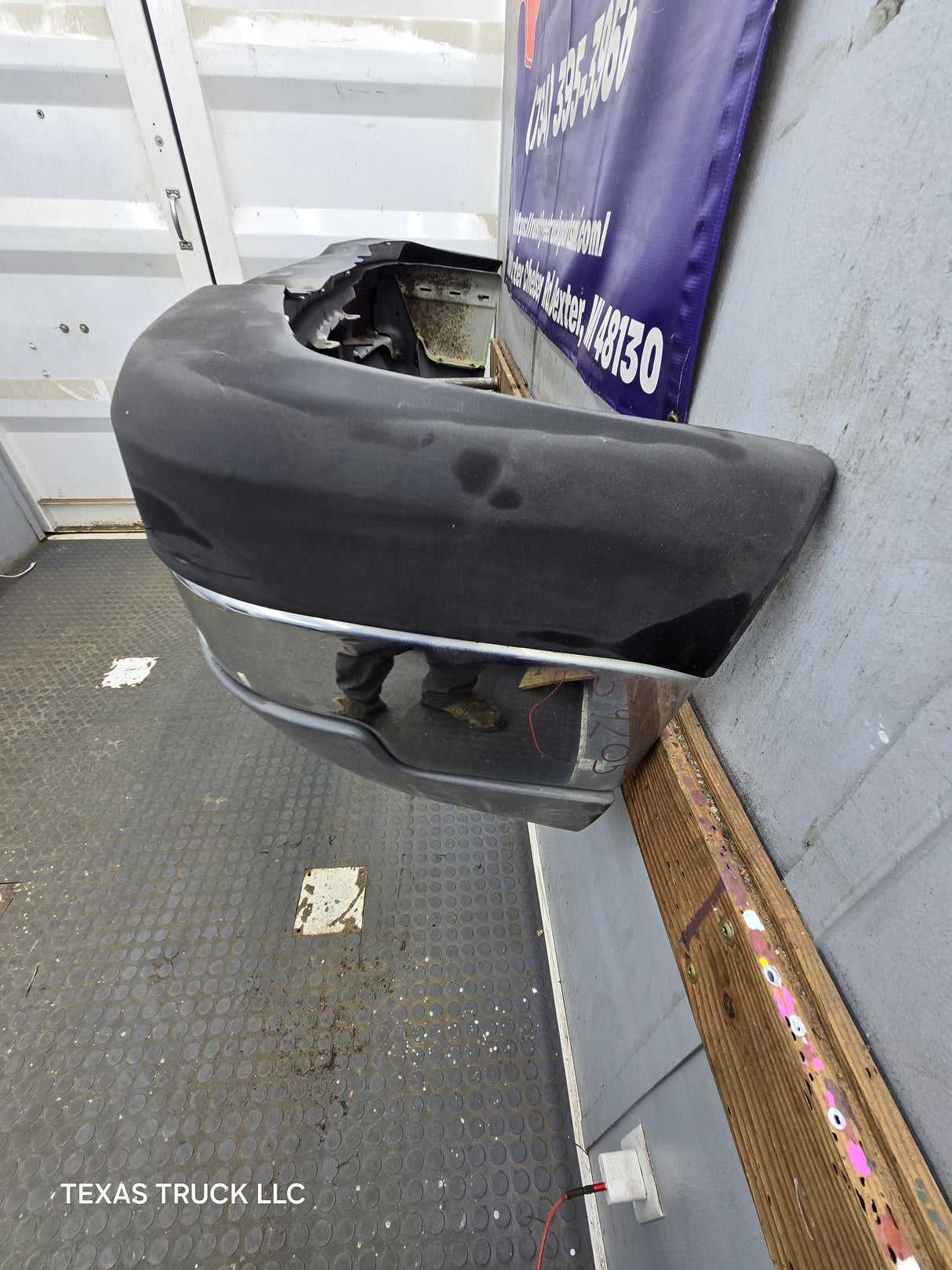 2003-2007 Chevrolet Silverado 2500HD 3500HD 'Cateye' Front Bumper