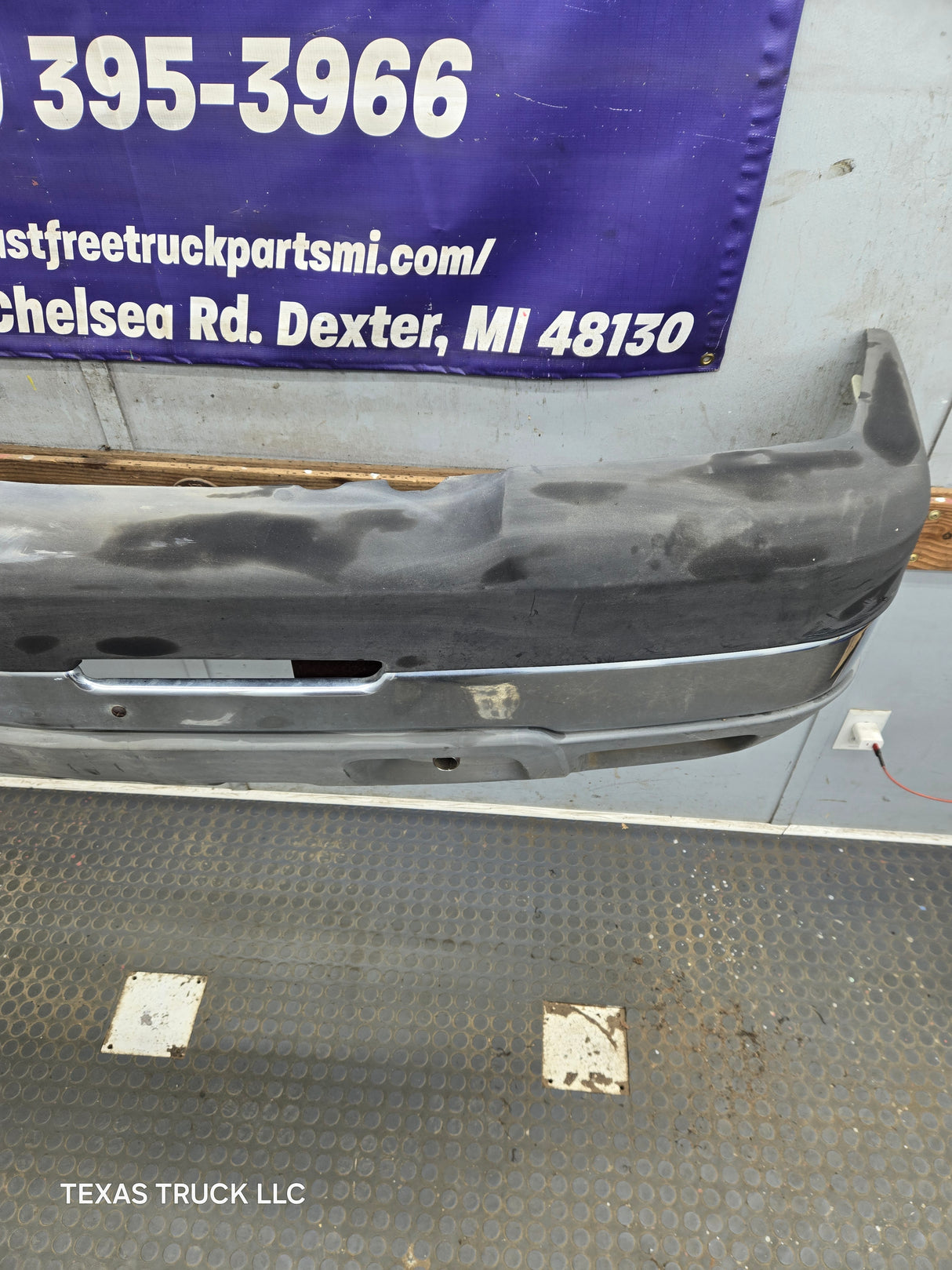 2003-2007 Chevrolet Silverado 2500HD 3500HD 'Cateye' Front Bumper