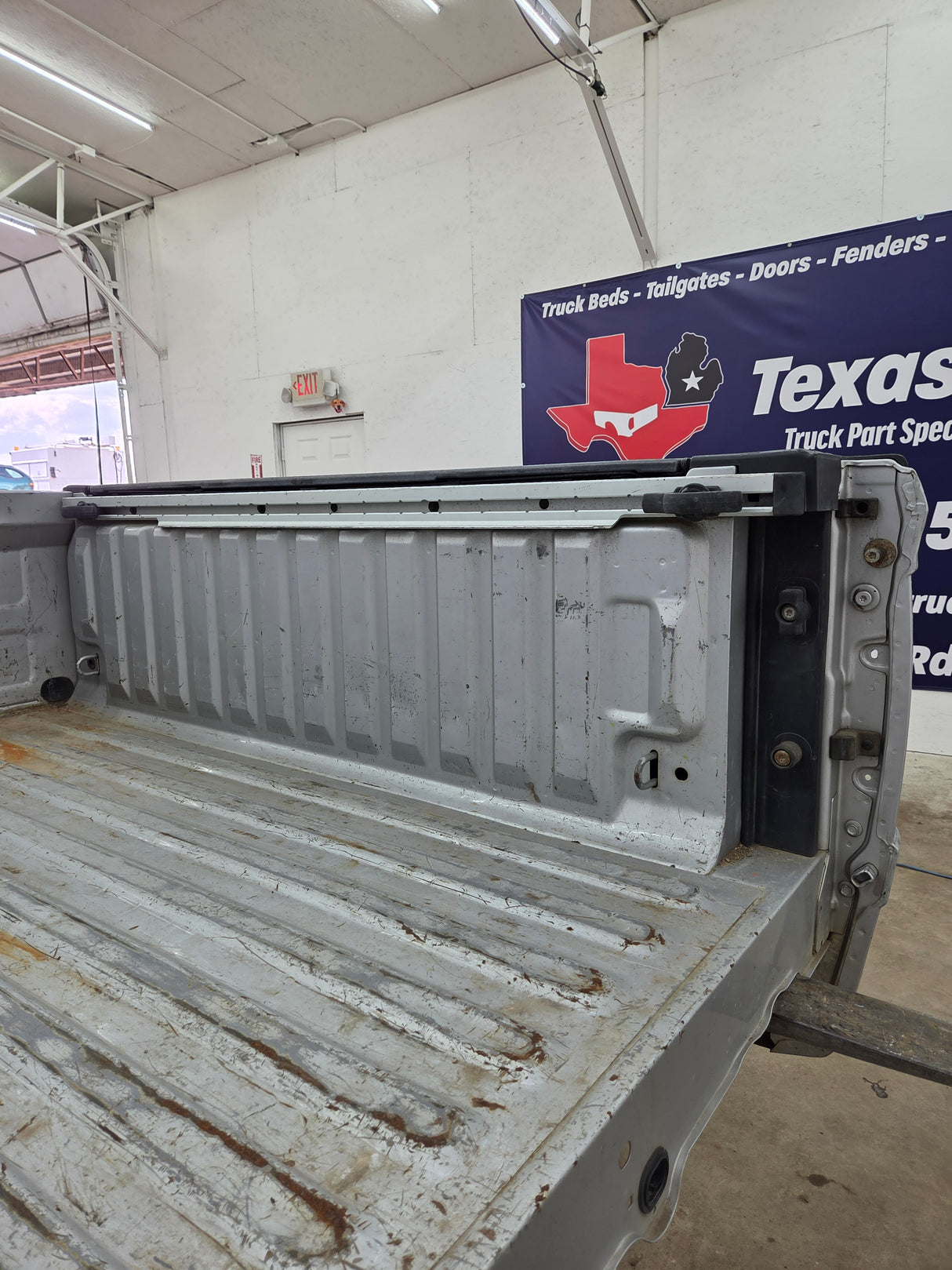2009-2018 Dodge Ram 4th gen 1500 5' 7" Short Truck Bed "Rambox" Ram Box - Light Graystone Pearl Coat