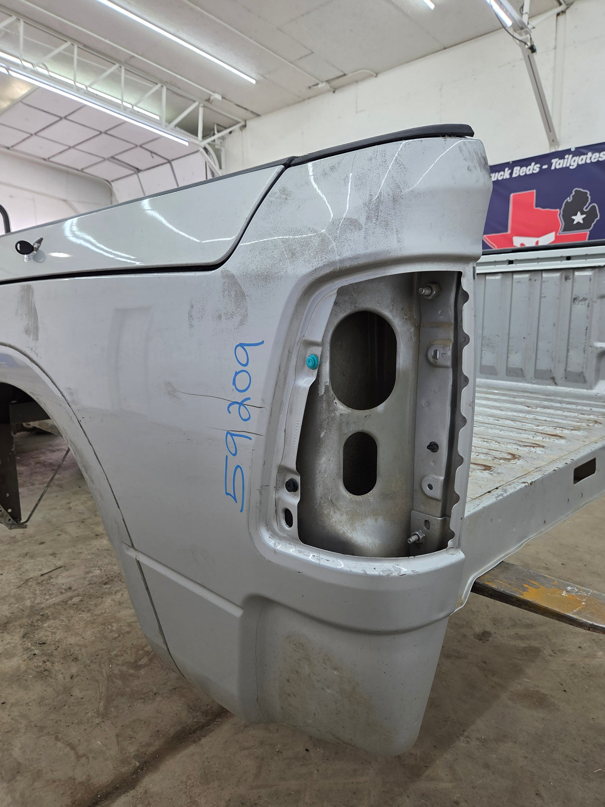 2009-2018 Dodge Ram 4th gen 1500 5' 7" Short Truck Bed "Rambox" Ram Box - Light Graystone Pearl Coat