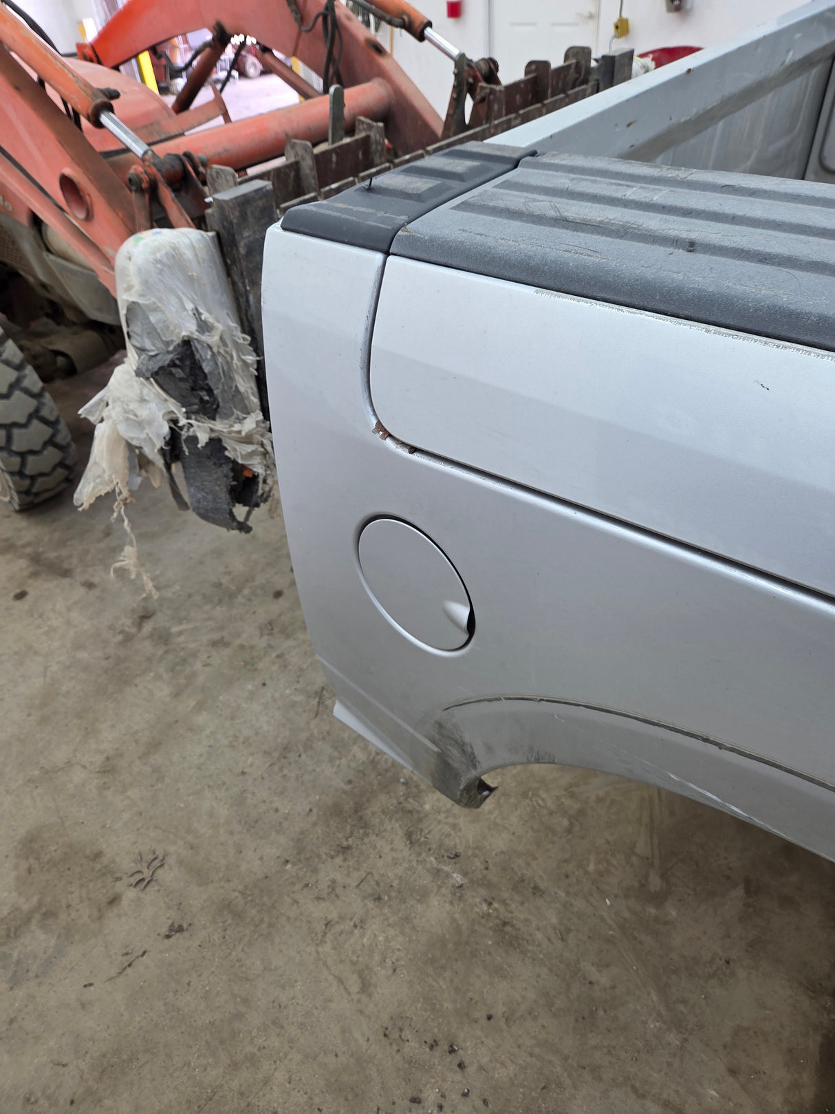 2009-2018 Dodge Ram 4th gen 1500 5' 7" Short Truck Bed "Rambox" Ram Box - Light Graystone Pearl Coat