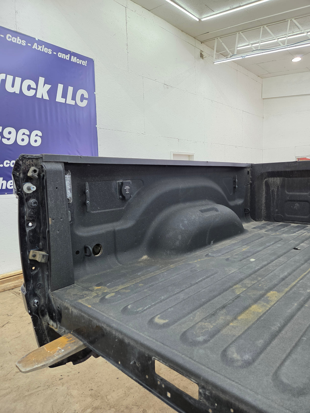 2019-2025 Dodge Ram 2500 3500 5th Gen 6' 4" Short Truck Bed