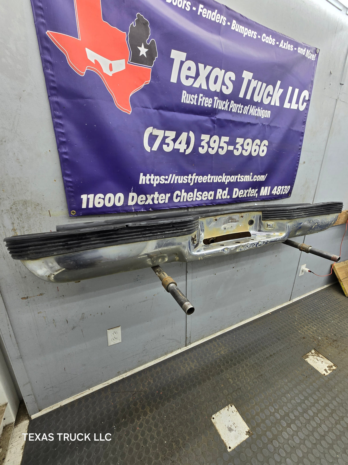 1988-1998 Chevrolet / GMC 1500 2500 3500 Rear Bumper