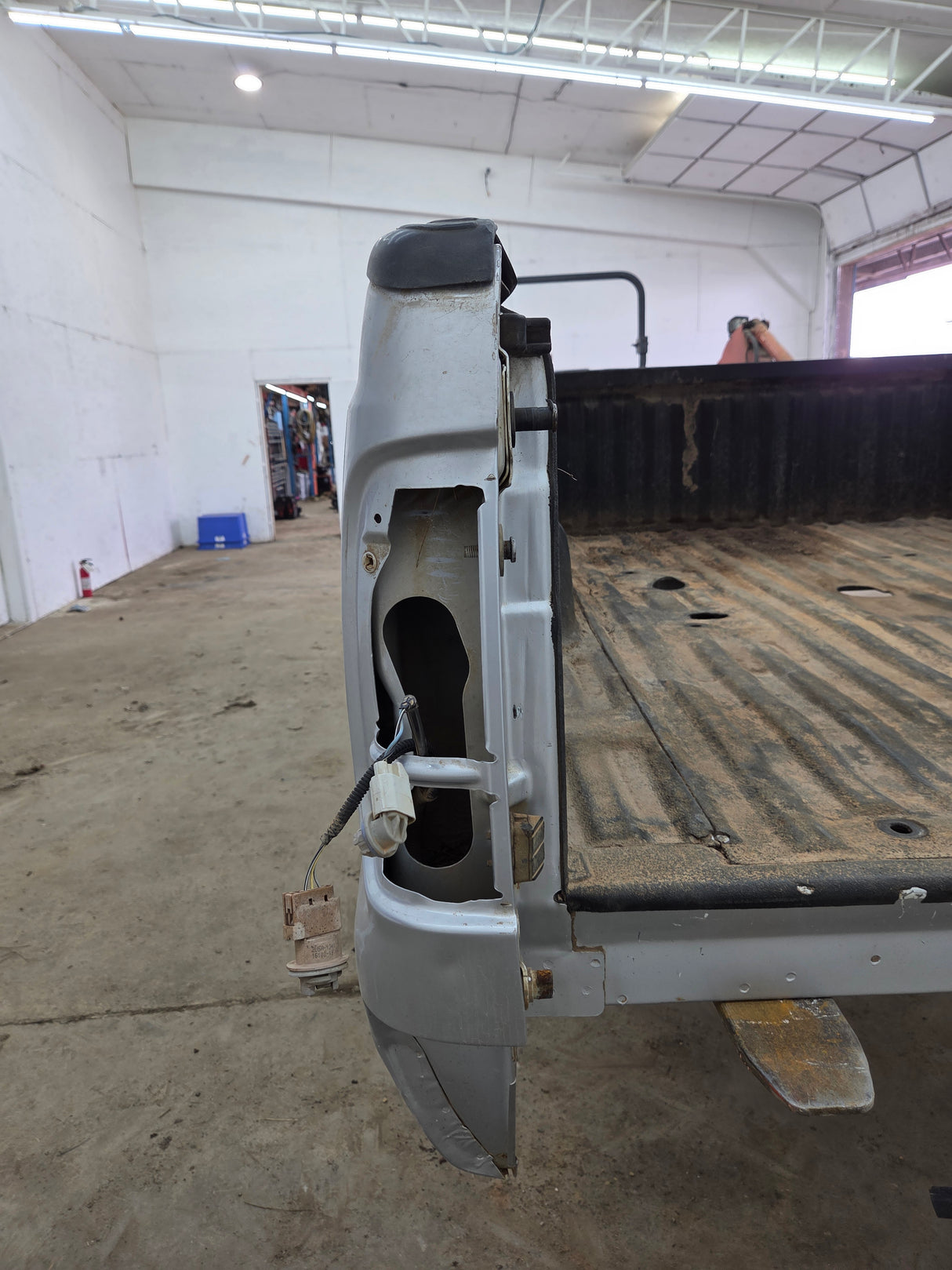 2011-2016 Ford F250 F350 Super Duty 6' 9" Short Truck Bed