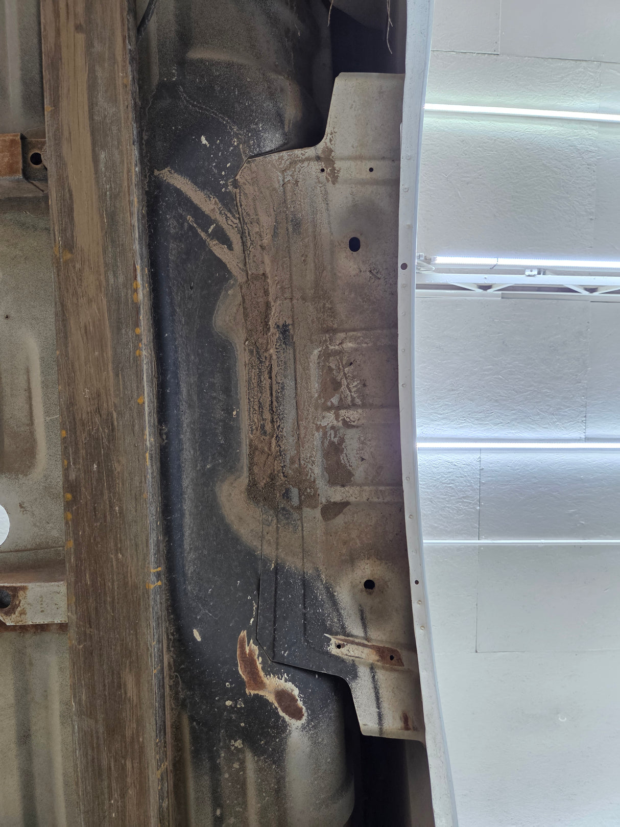 2011-2016 Ford F250 F350 Super Duty 6' 9" Short Truck Bed