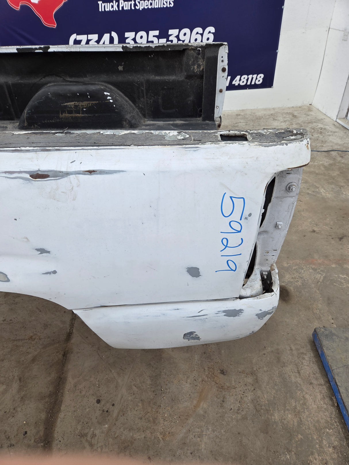 1999-2007 Chevrolet Silverado / GMC Sierra 1500 2500HD 3500HD 6' 6" Short Truck Bed