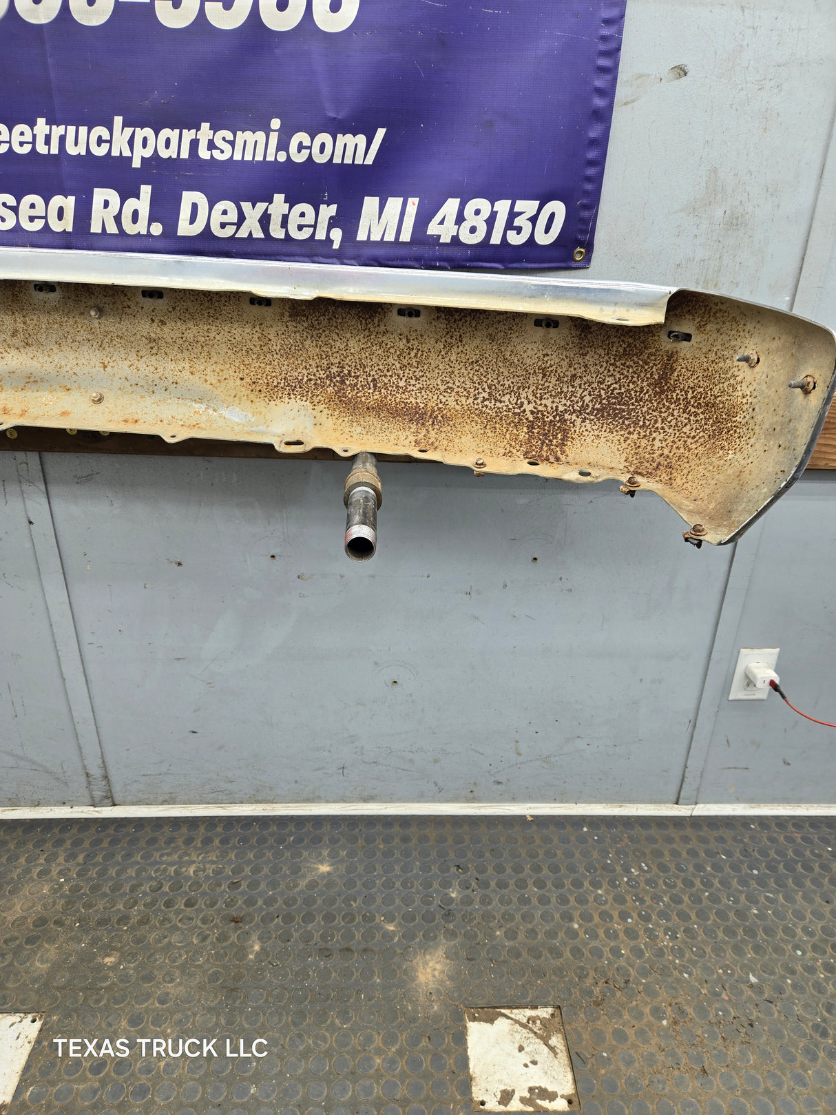 1988-1998 Chevrolet / GMC 1500 2500 3500 Front Bumper