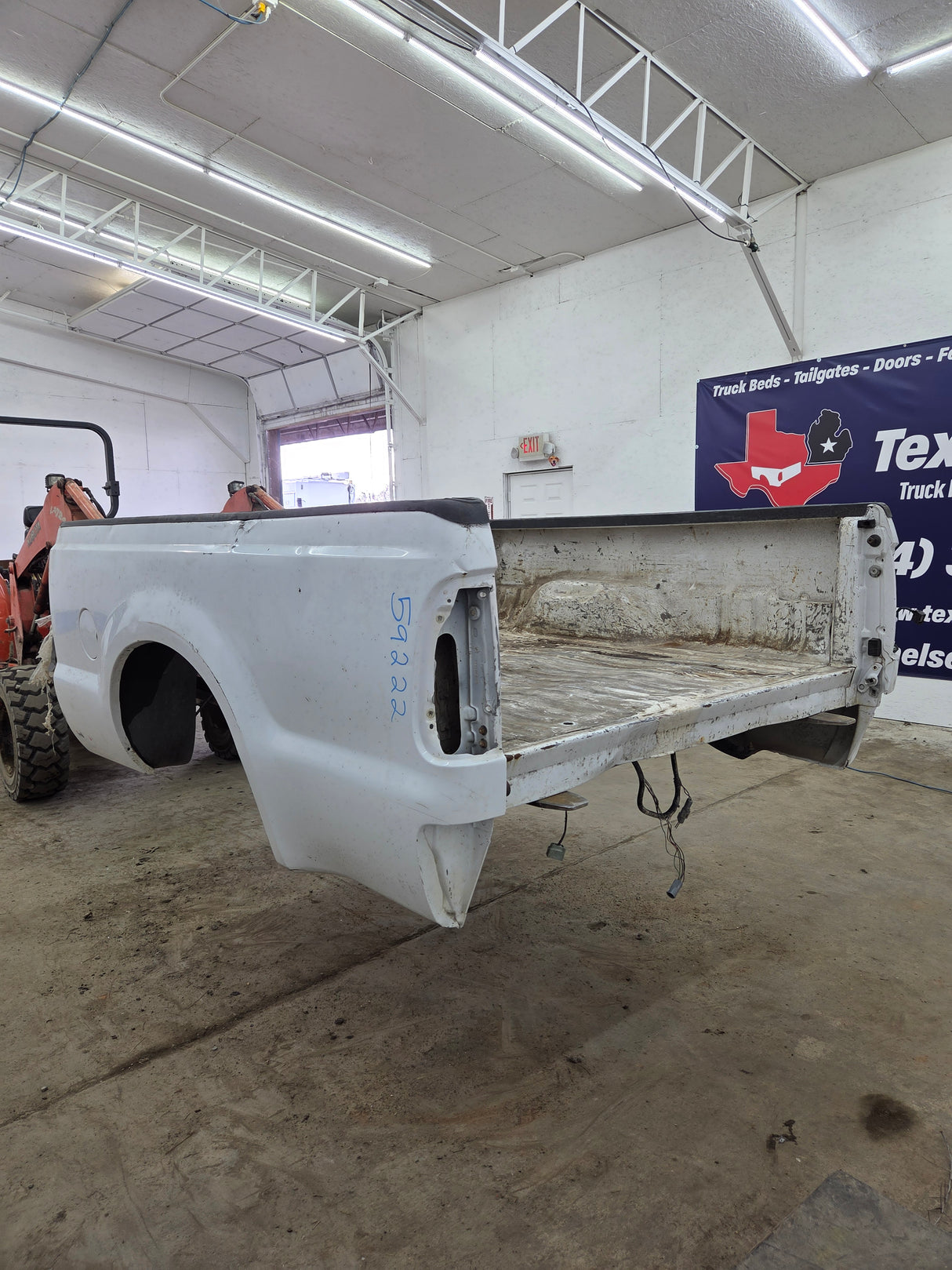 1999-2010 Ford Super Duty F250 F350 6' 9" Short Truck Bed