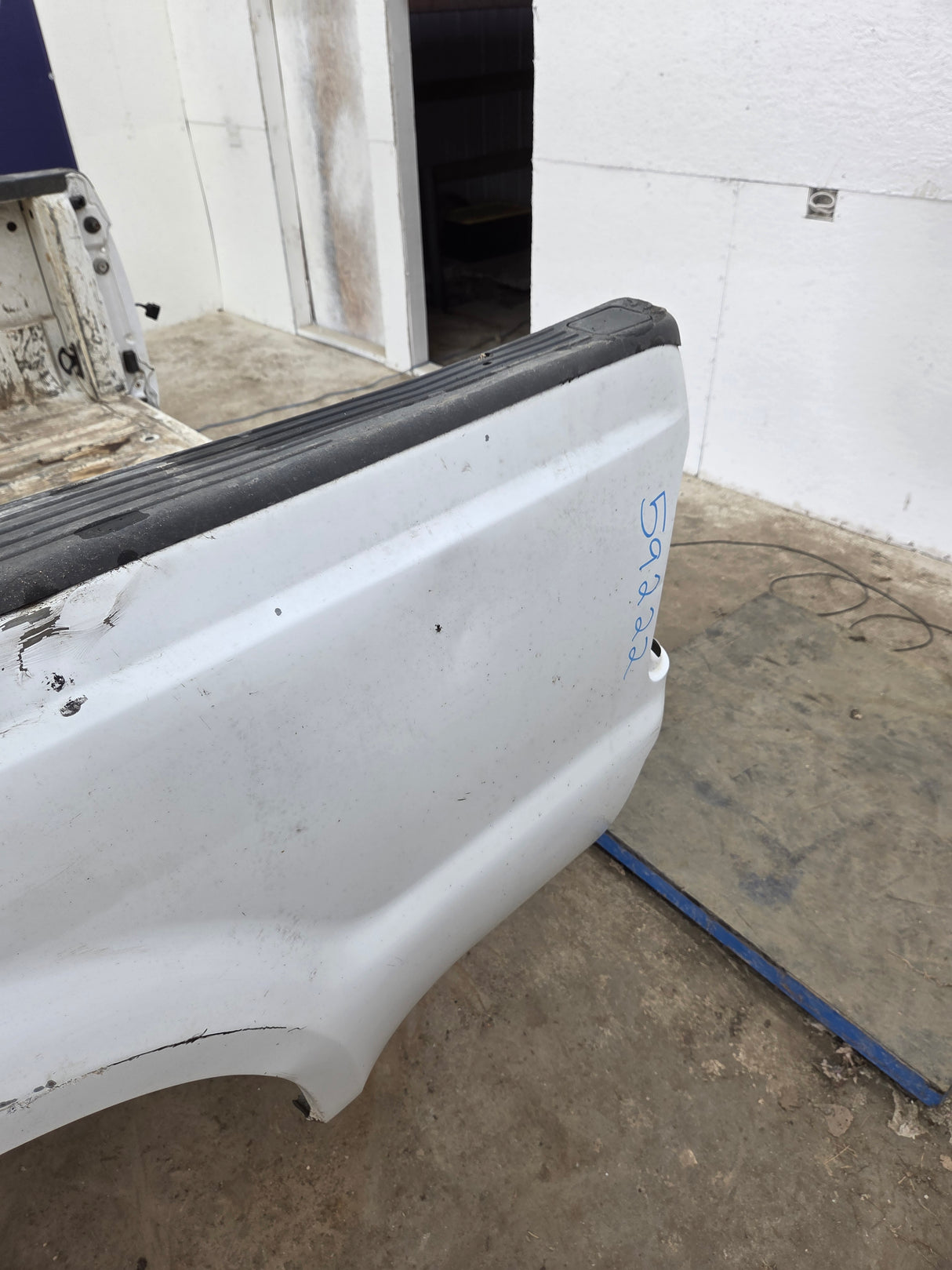 1999-2010 Ford Super Duty F250 F350 6' 9" Short Truck Bed
