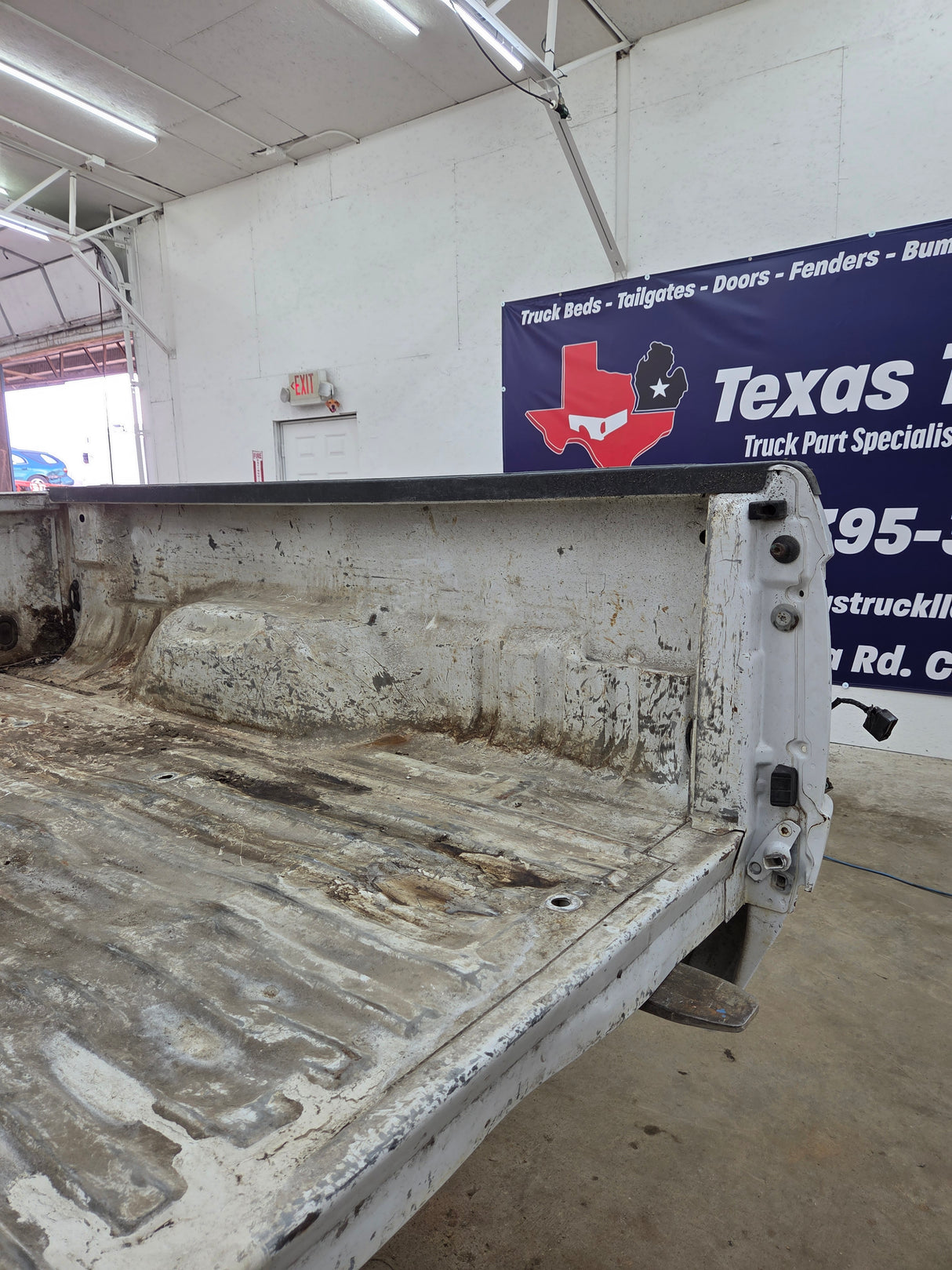 1999-2010 Ford Super Duty F250 F350 6' 9" Short Truck Bed