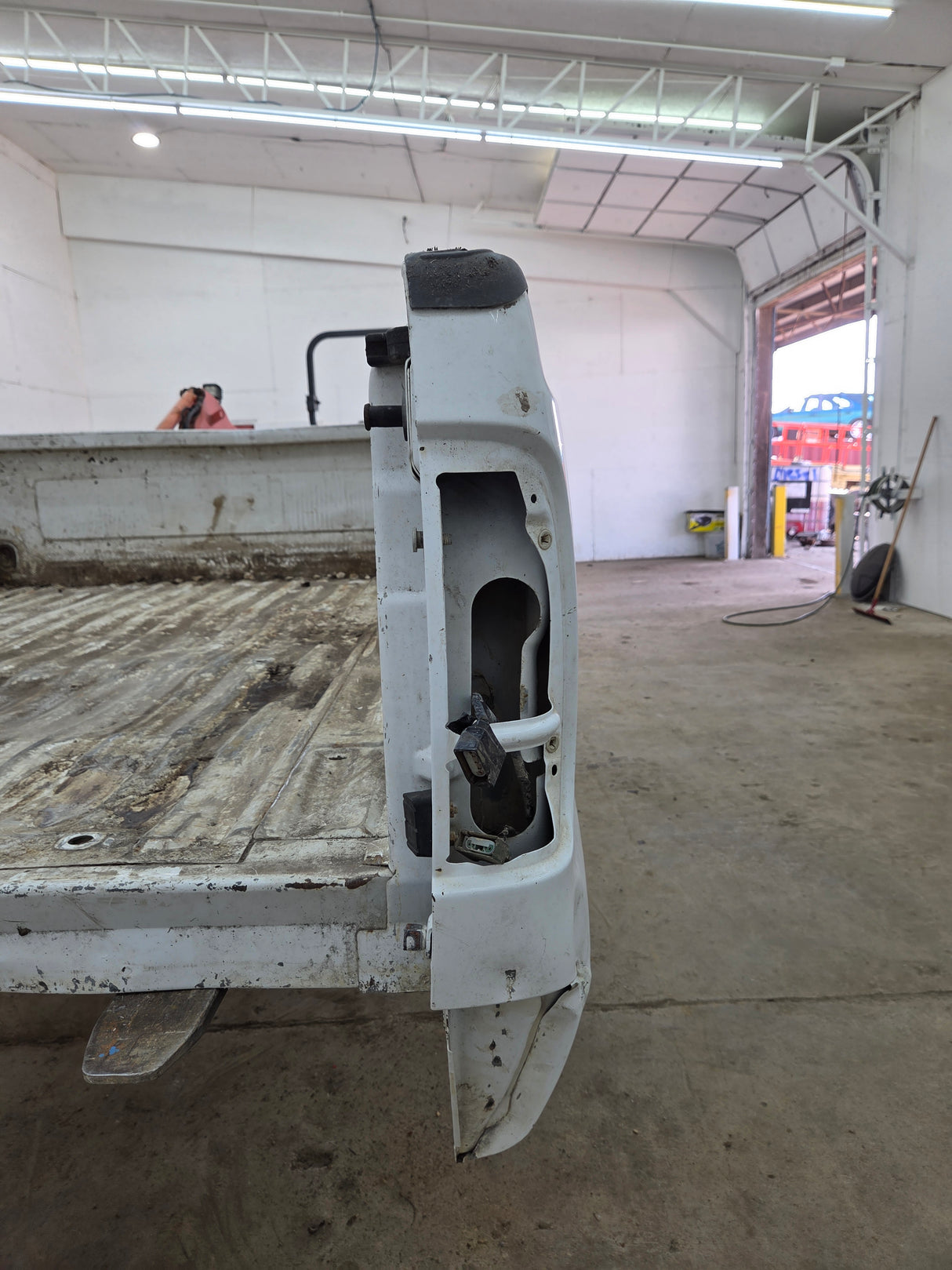 1999-2010 Ford Super Duty F250 F350 6' 9" Short Truck Bed