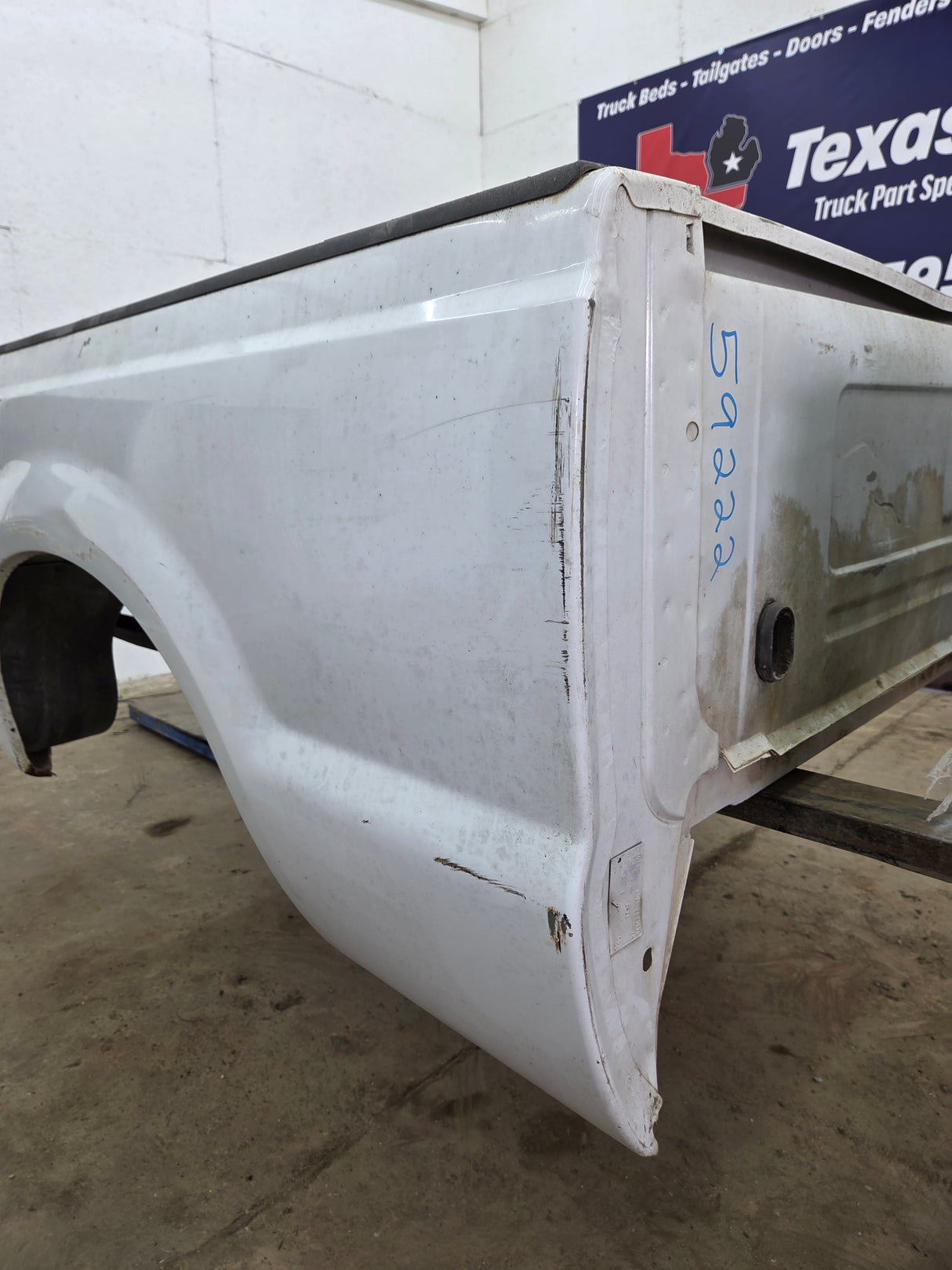 1999-2010 Ford Super Duty F250 F350 6' 9" Short Truck Bed